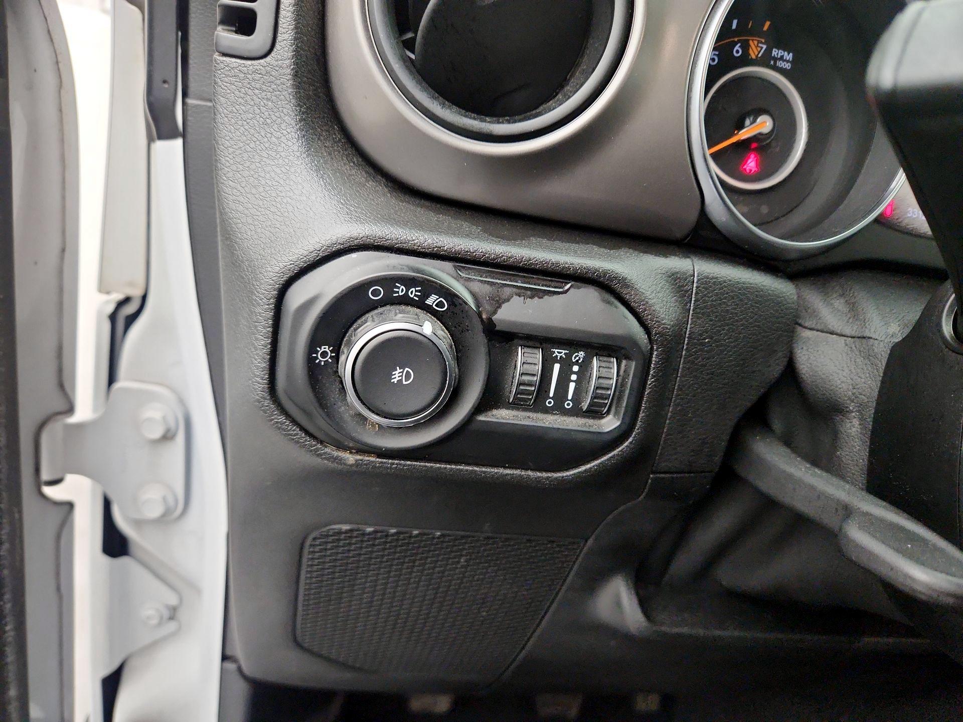 Thumbnail: 2020 Jeep Wrangler - 13