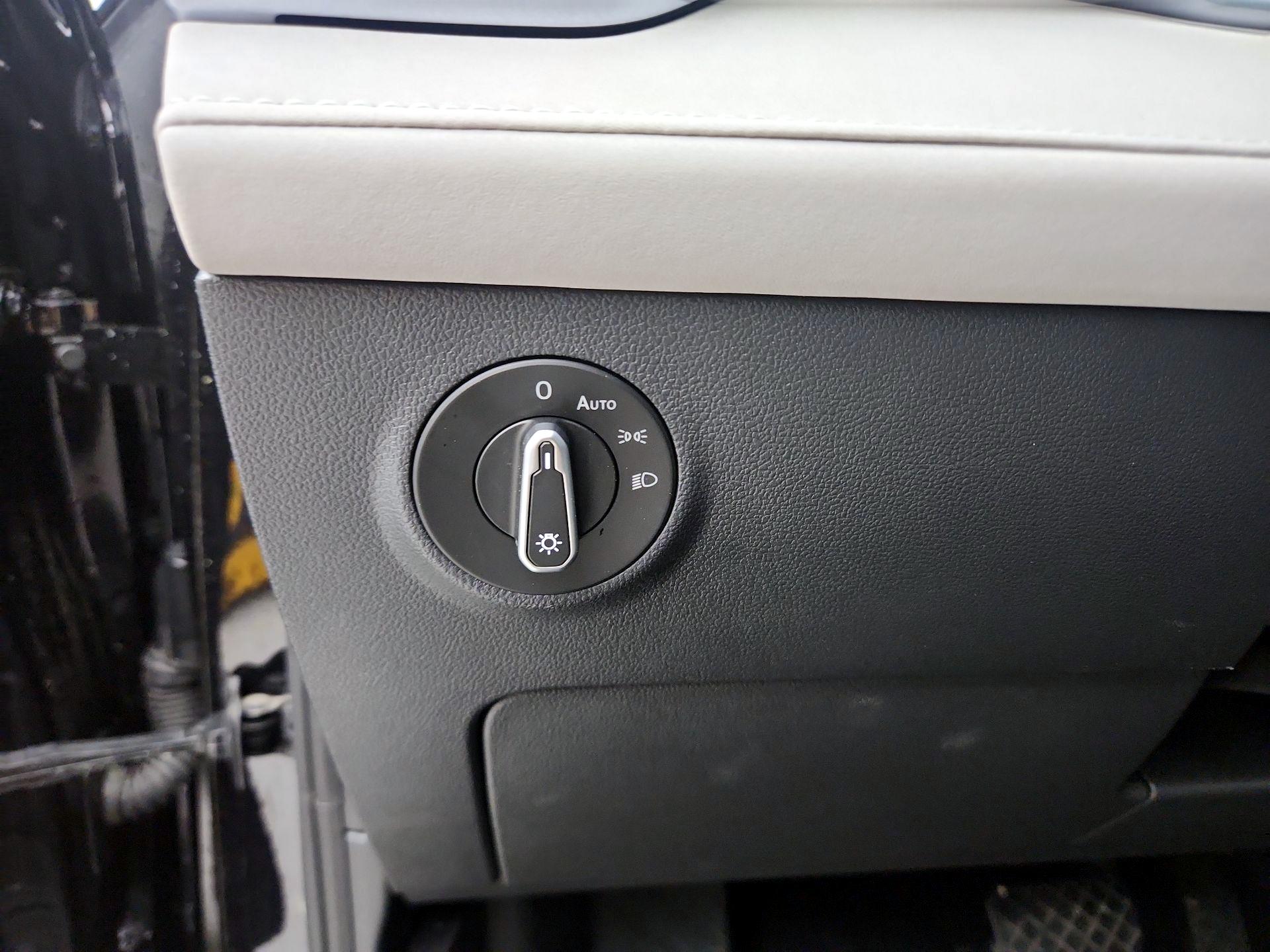 Thumbnail: 2025 Volkswagen Taos - 13