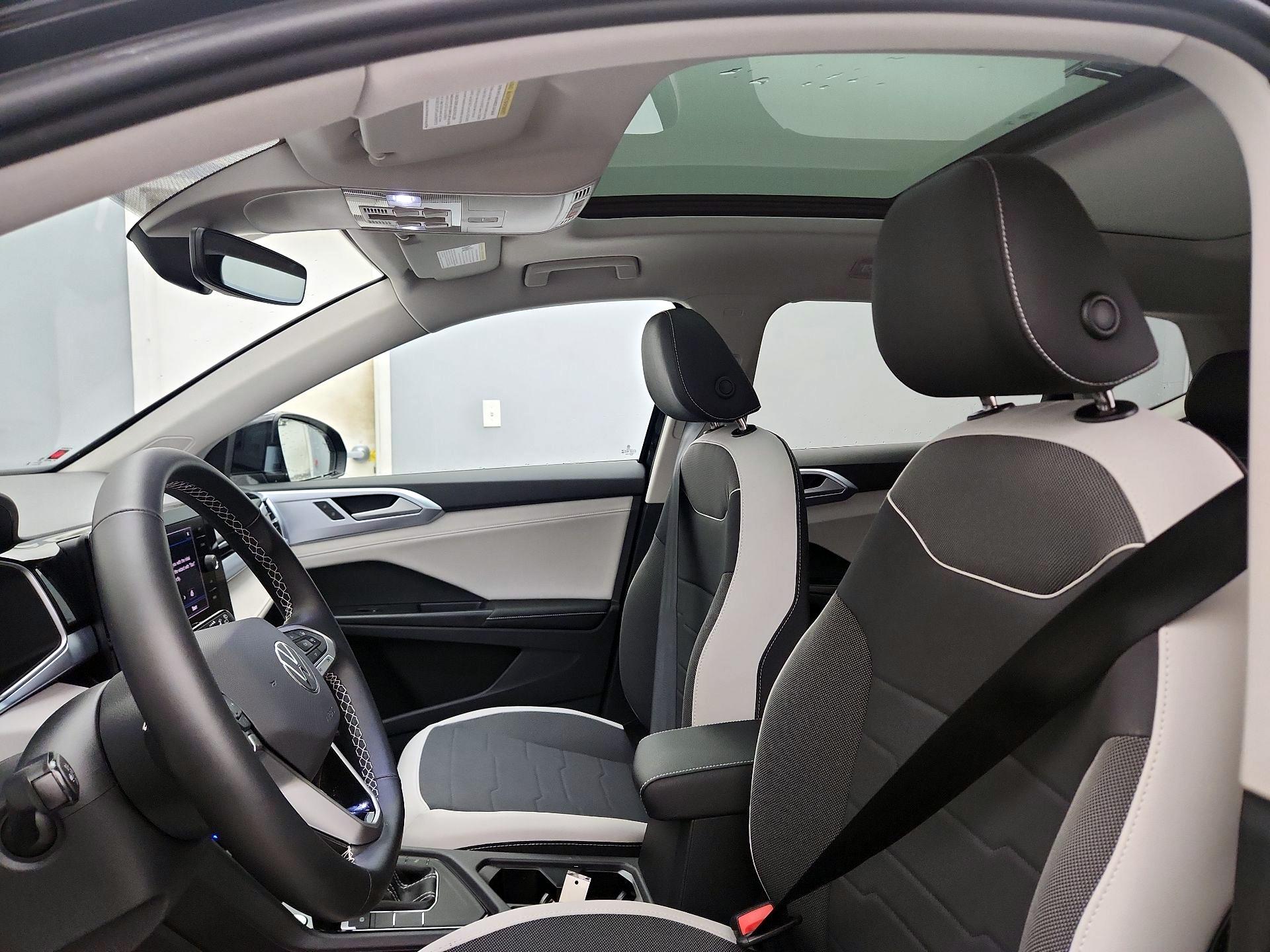 Thumbnail: 2025 Volkswagen Taos - 19