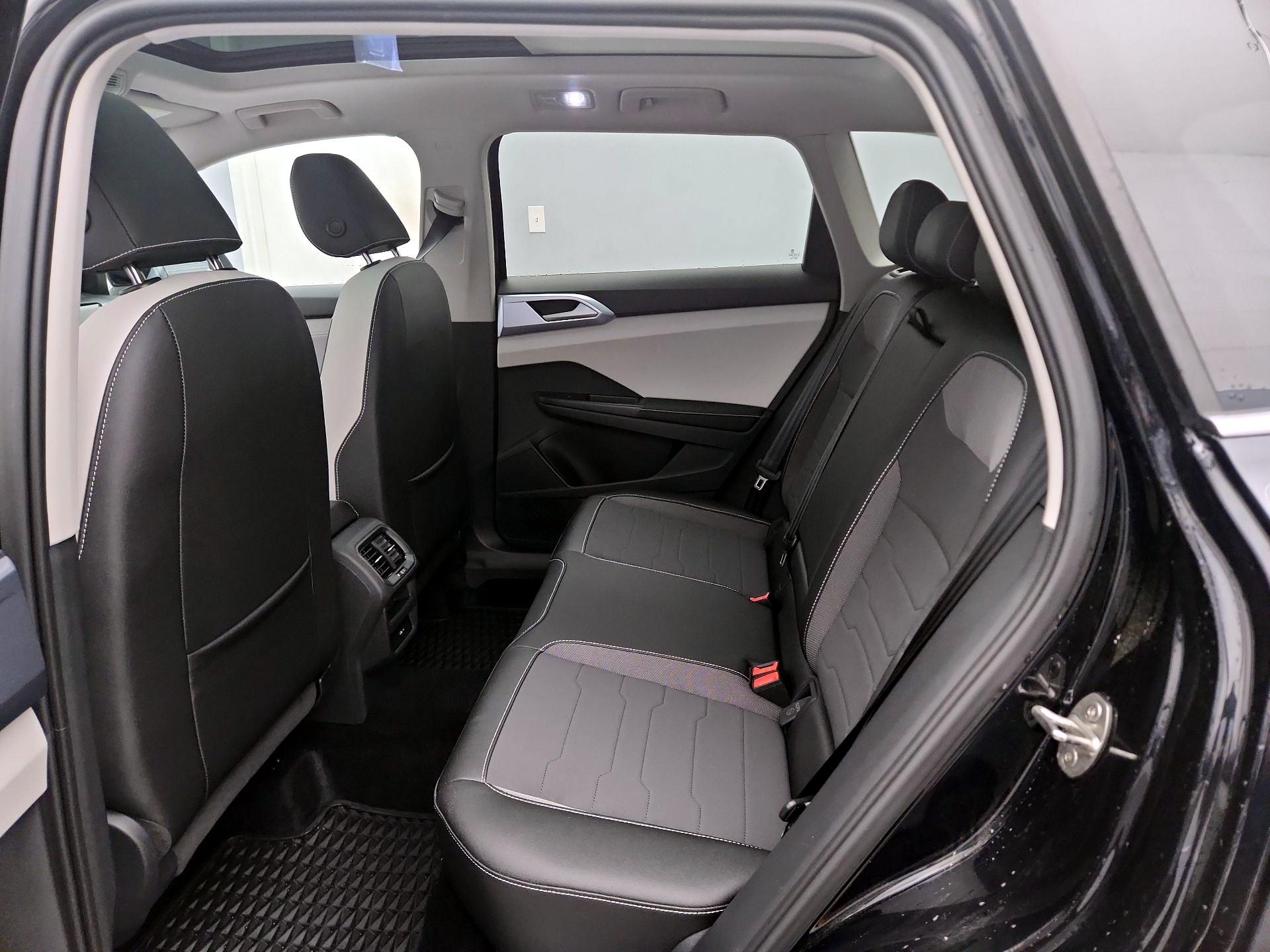 Thumbnail: 2025 Volkswagen Taos - 20