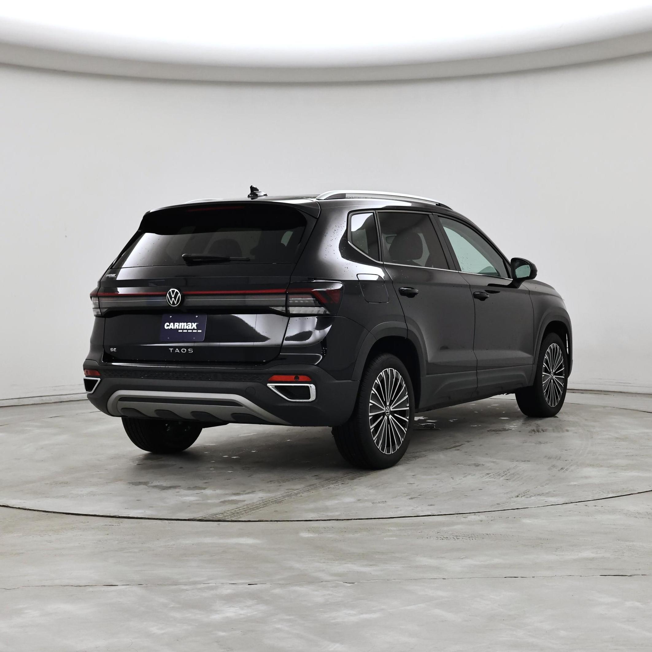 Thumbnail: 2025 Volkswagen Taos - 8