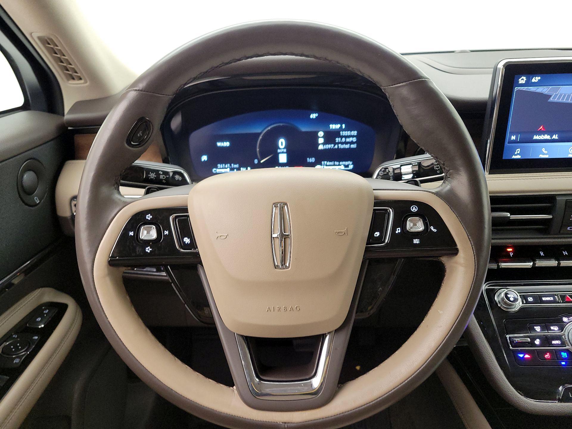 Thumbnail: 2021 Lincoln Corsair - 10
