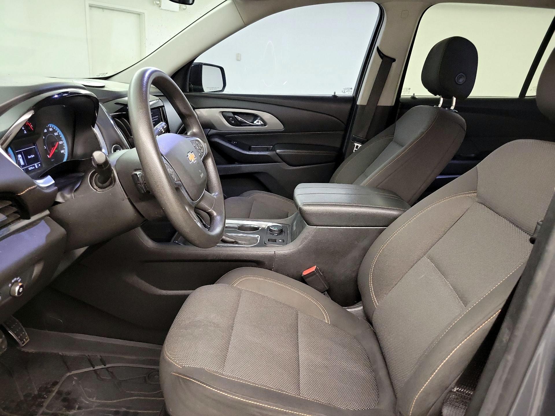 Thumbnail: 2020 Chevrolet Traverse - 11