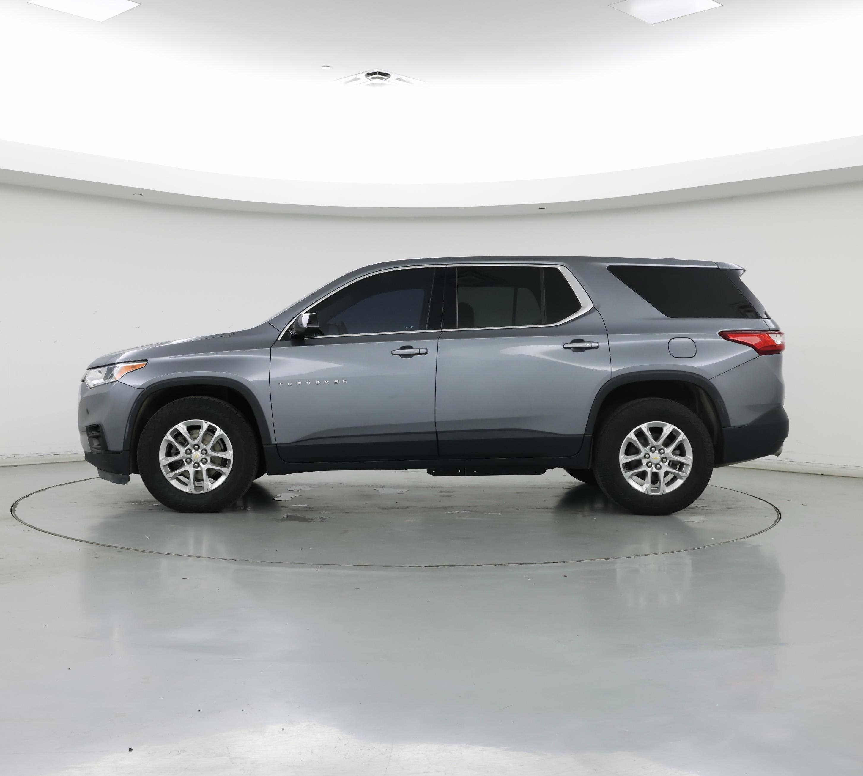 Thumbnail: 2020 Chevrolet Traverse - 3