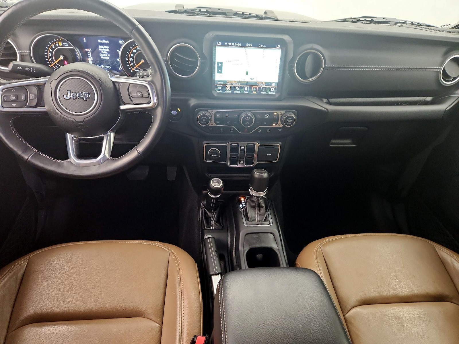 Apple CarPlay® & Android Auto™
