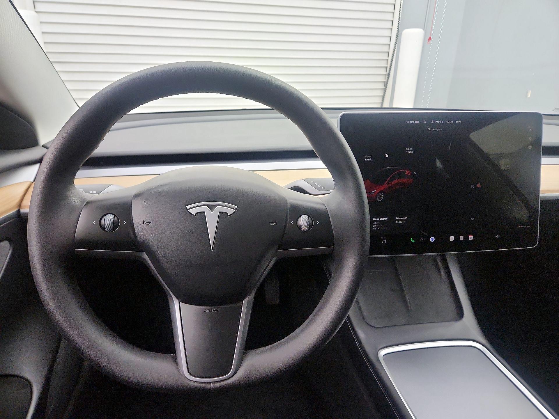 Thumbnail: 2022 Tesla Model 3 - 10