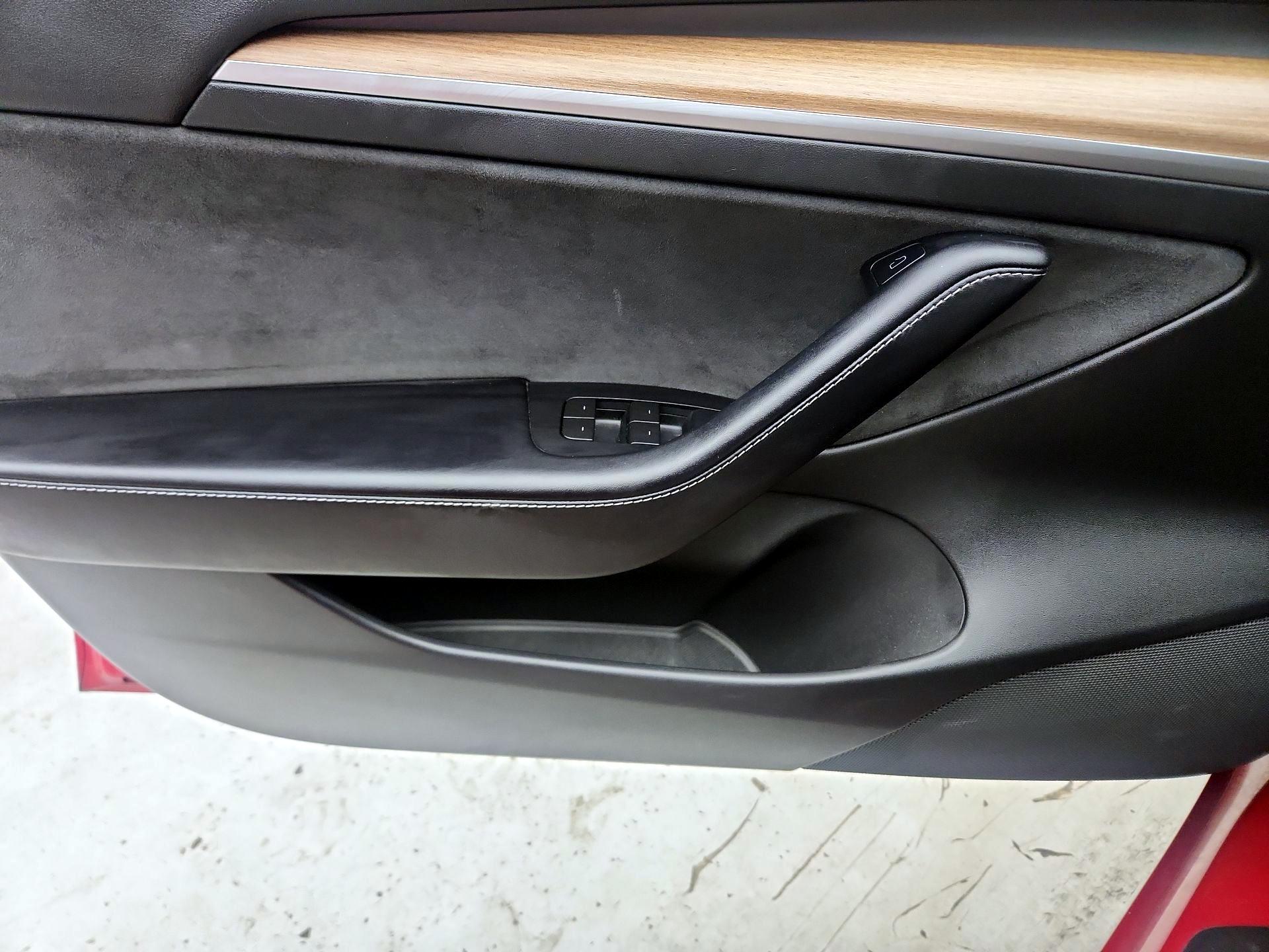 Thumbnail: 2022 Tesla Model 3 - 12