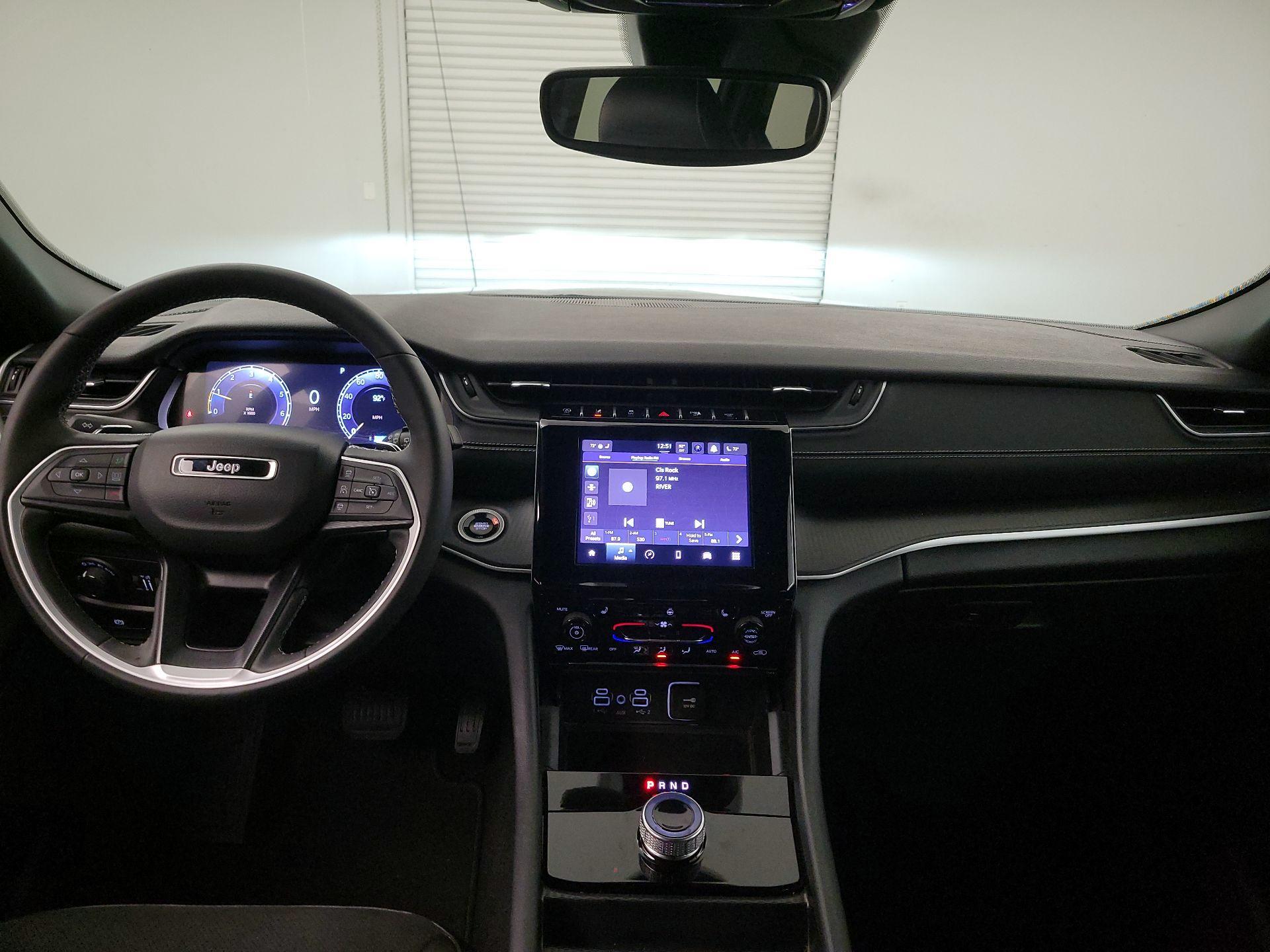 Thumbnail: 2024 Jeep Grand Cherokee - 9