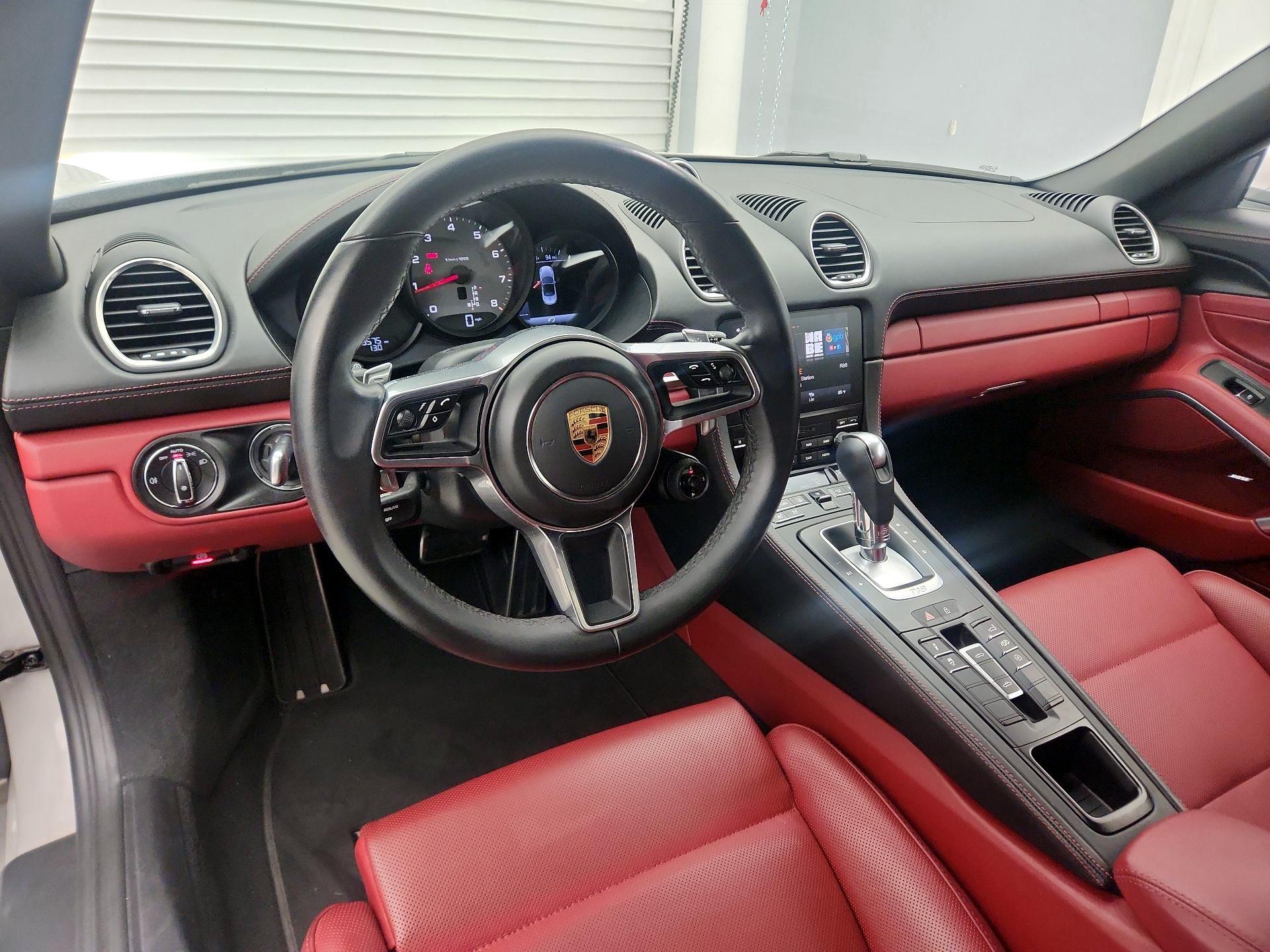 Thumbnail: 2024 Porsche 718 Boxster - 9