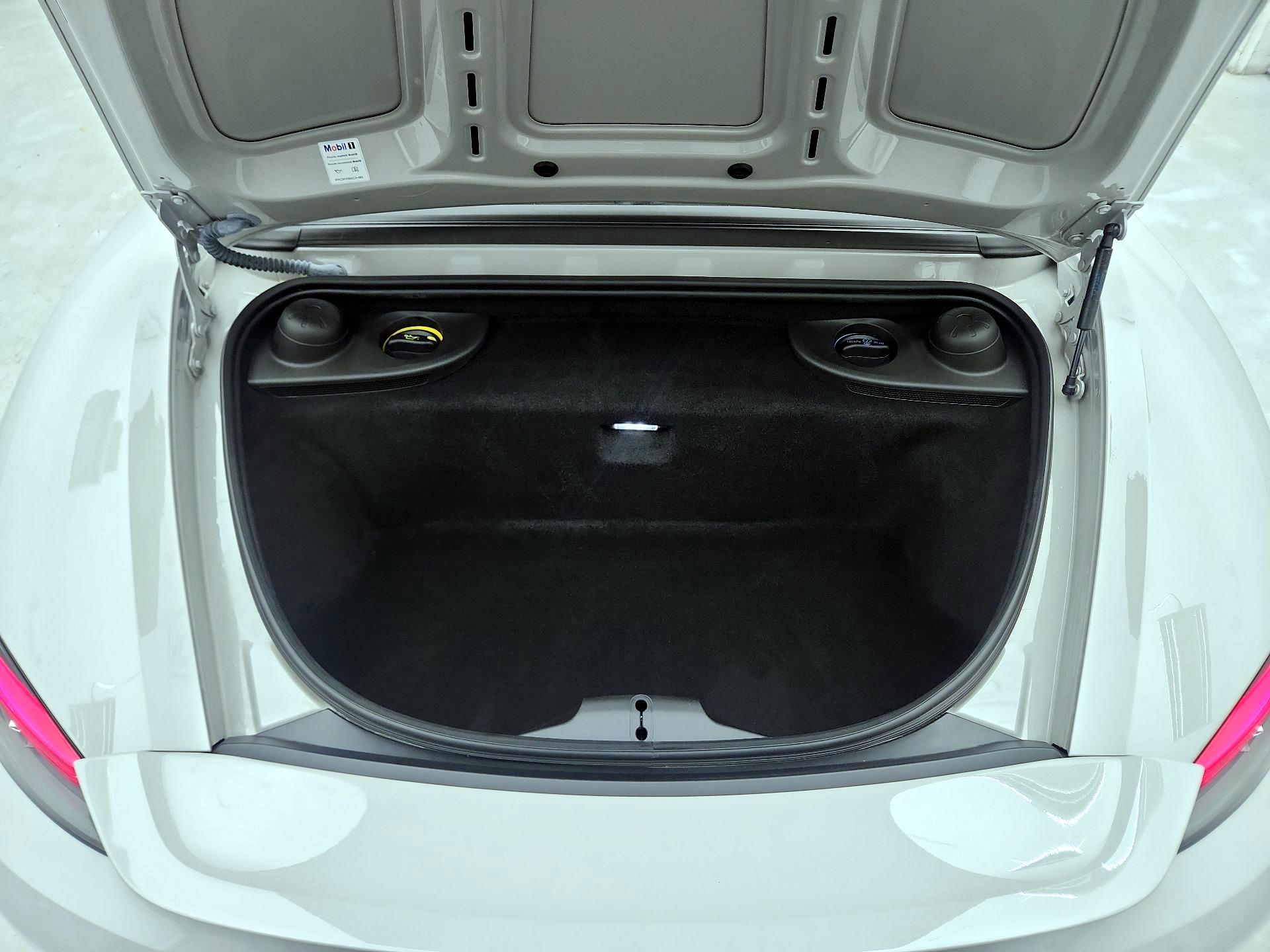 Thumbnail: 2024 Porsche 718 Boxster - 19