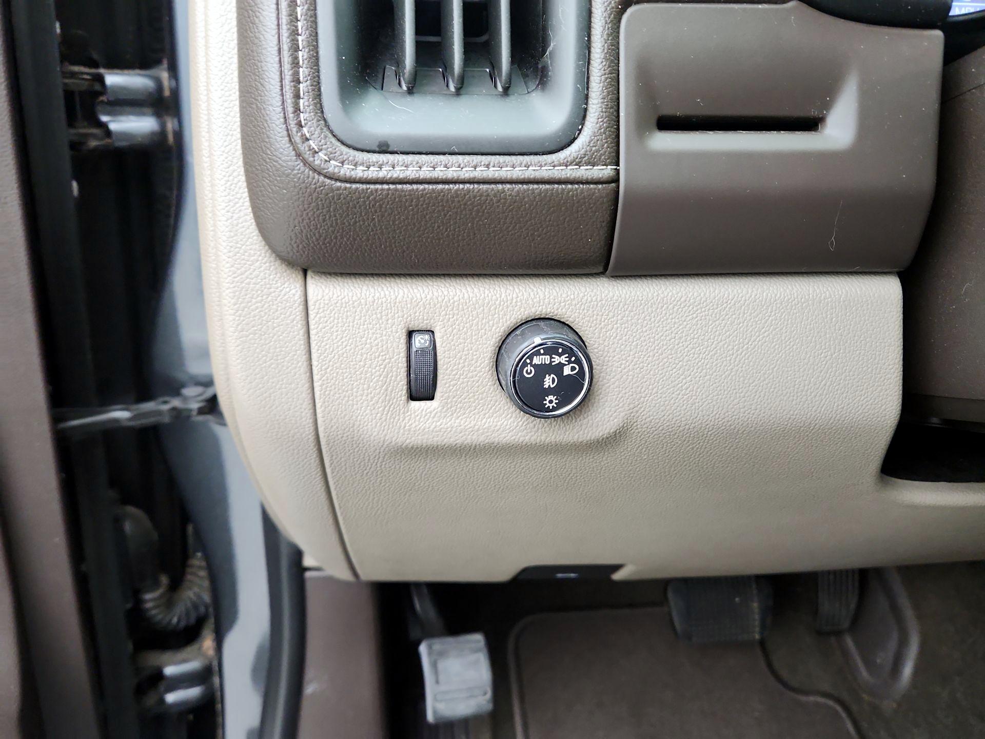 Thumbnail: 2016 GMC Canyon - 13