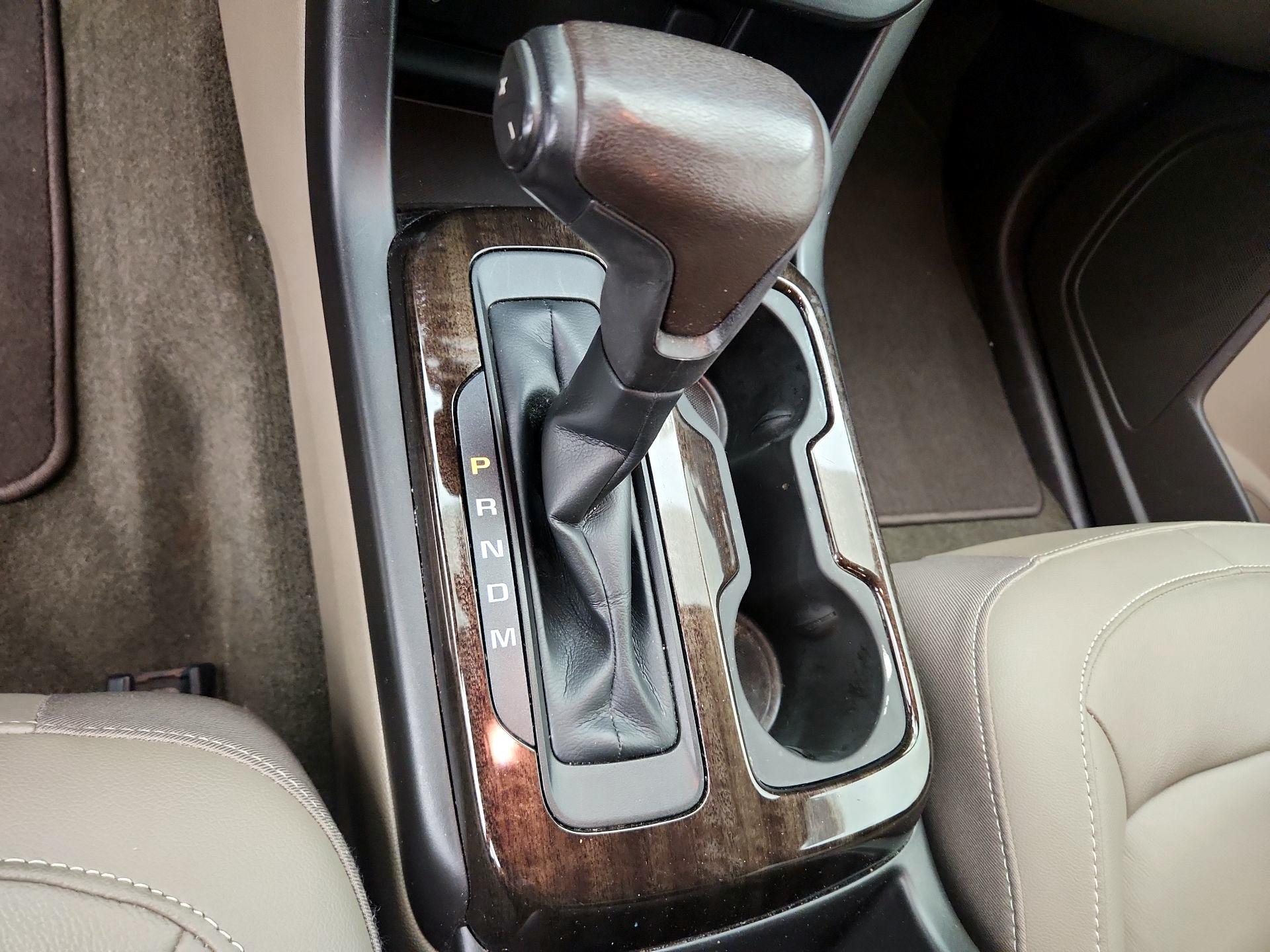 Thumbnail: 2016 GMC Canyon - 17