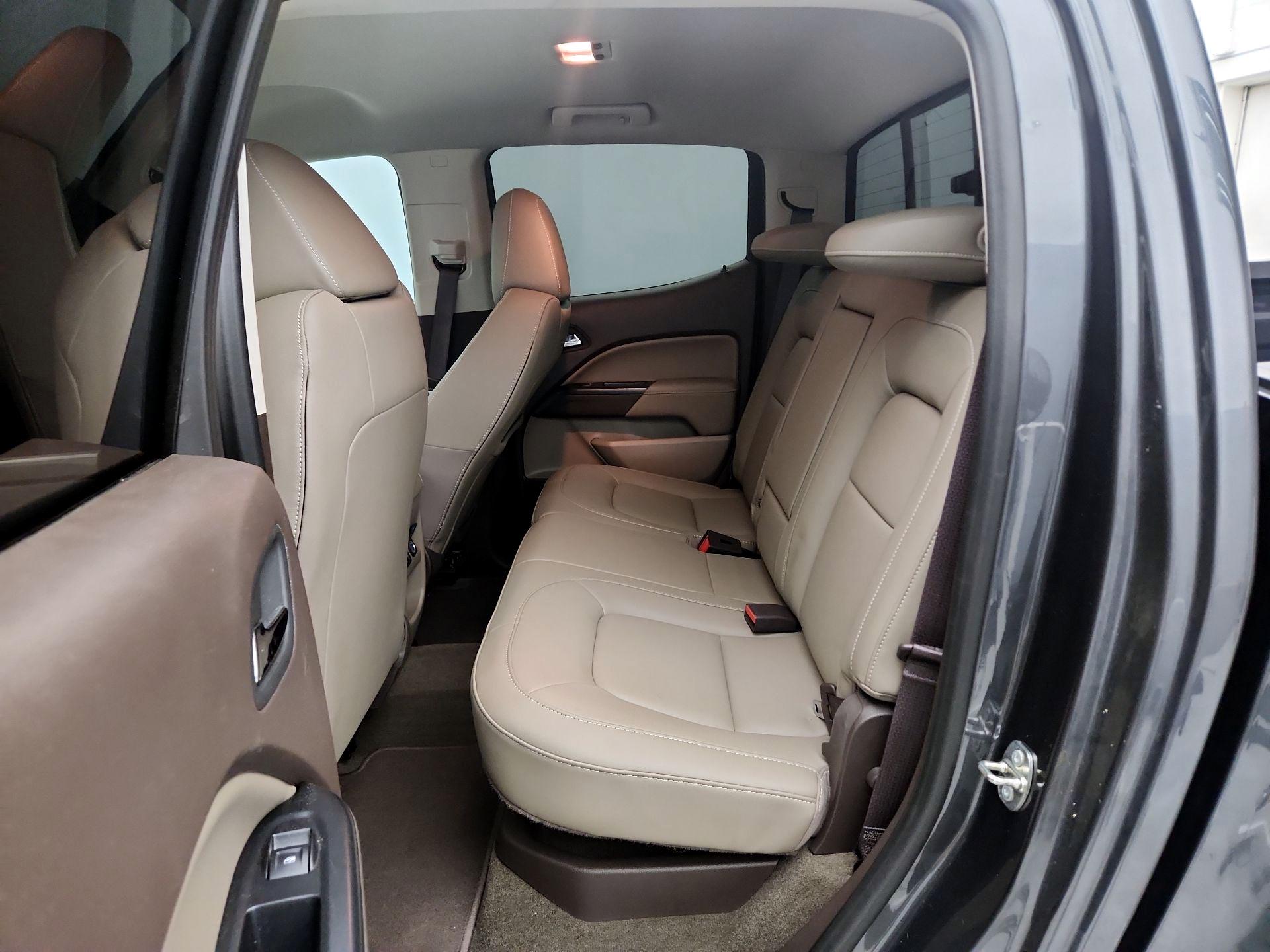 Thumbnail: 2016 GMC Canyon - 19