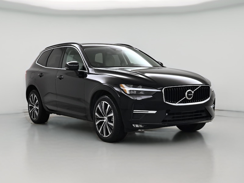 2022 Volvo XC60 B5 Momentum
