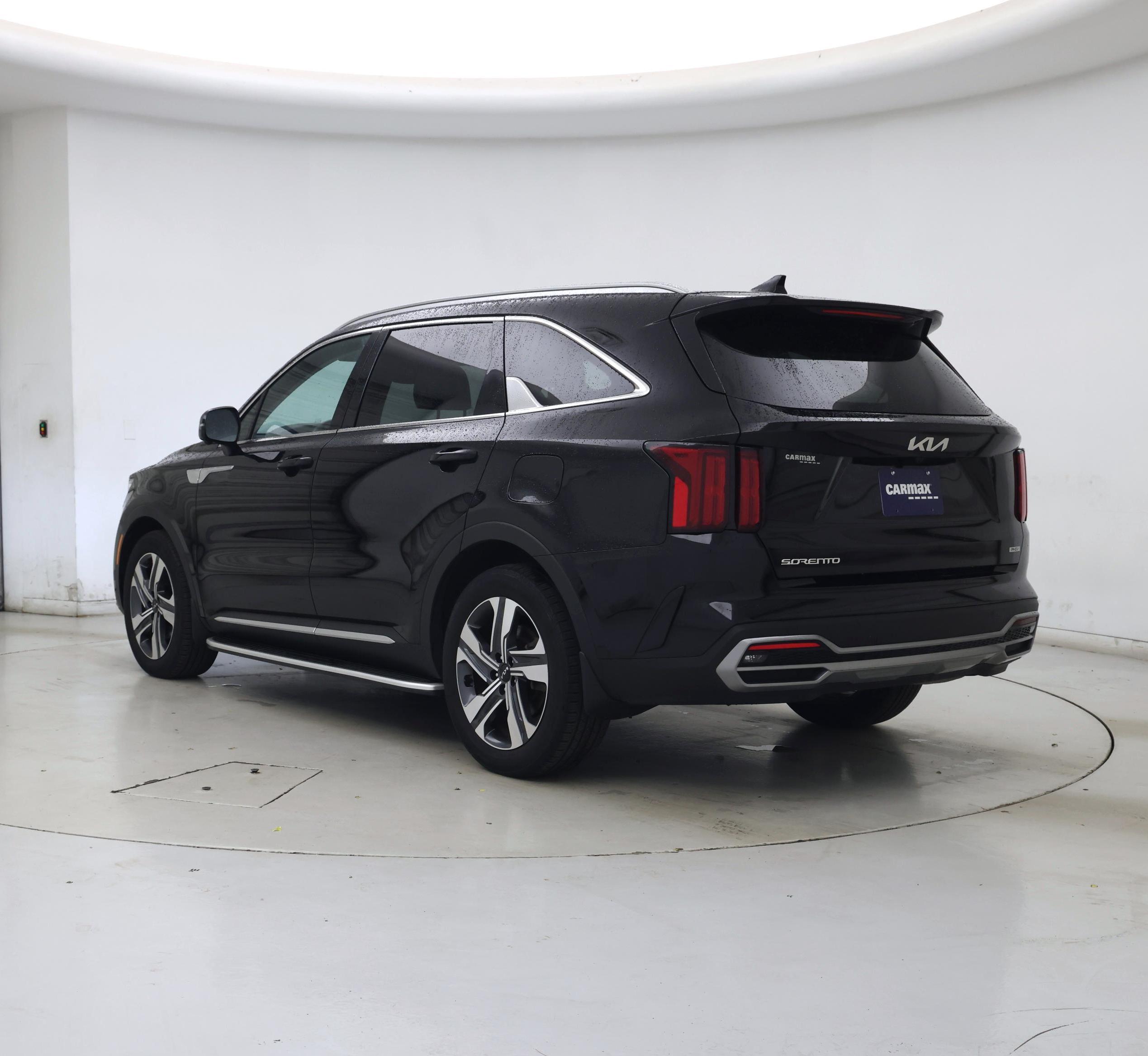 Thumbnail: 2023 Kia Sorento - 2