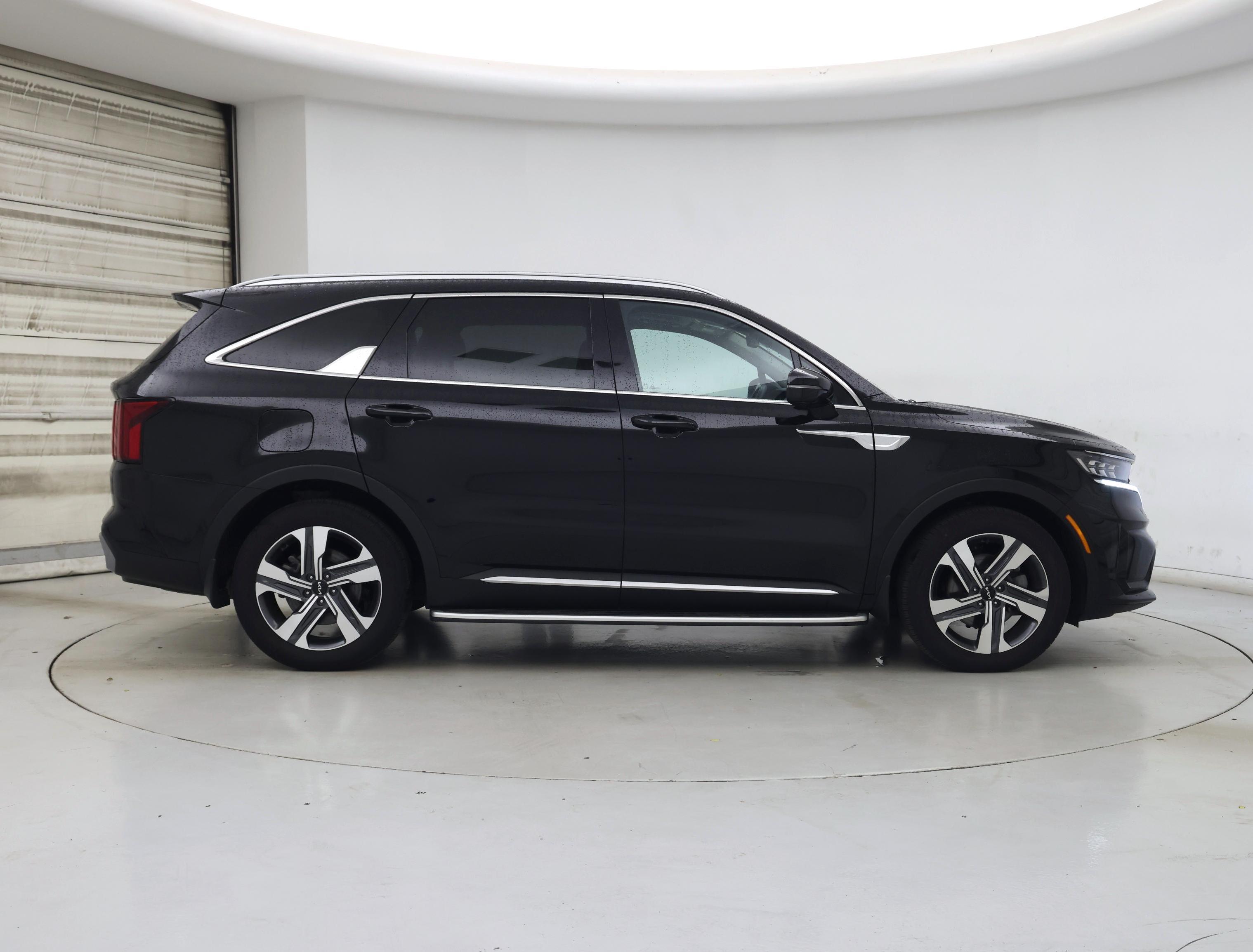 Thumbnail: 2023 Kia Sorento - 7