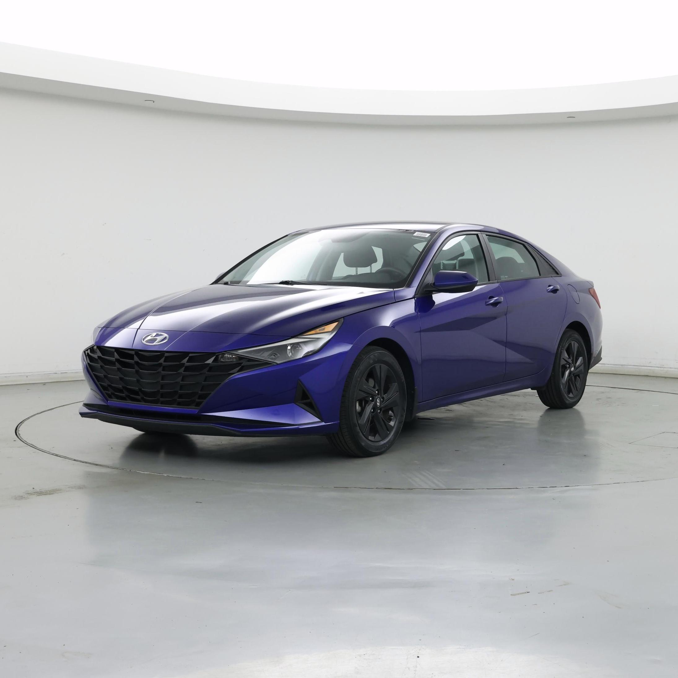 Thumbnail: 2023 Hyundai Elantra - 4