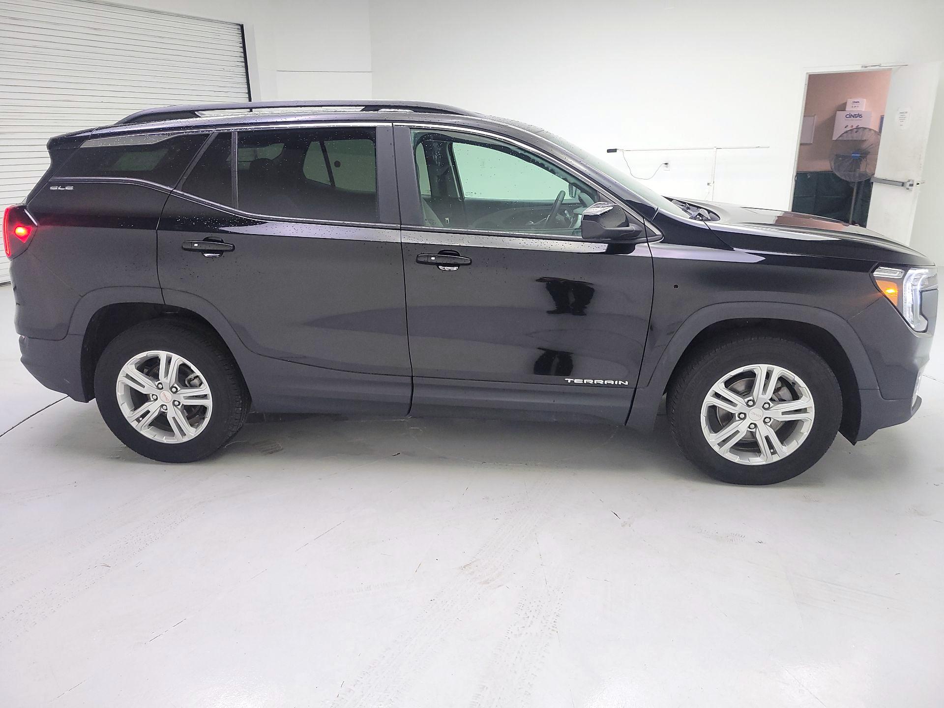 Thumbnail: 2022 GMC Terrain - 4