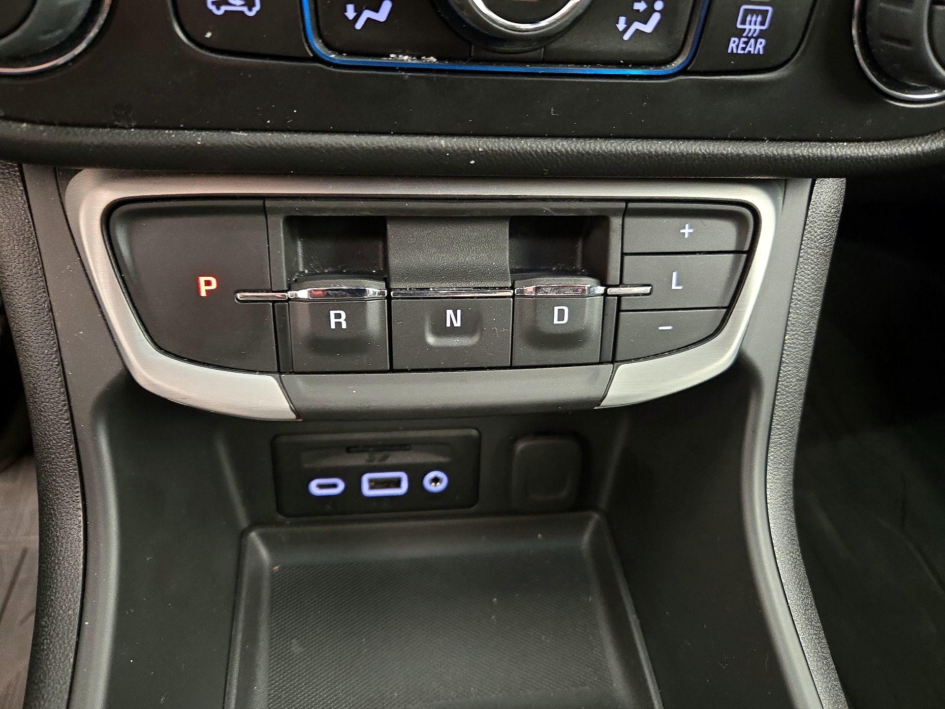 Thumbnail: 2022 GMC Terrain - 16