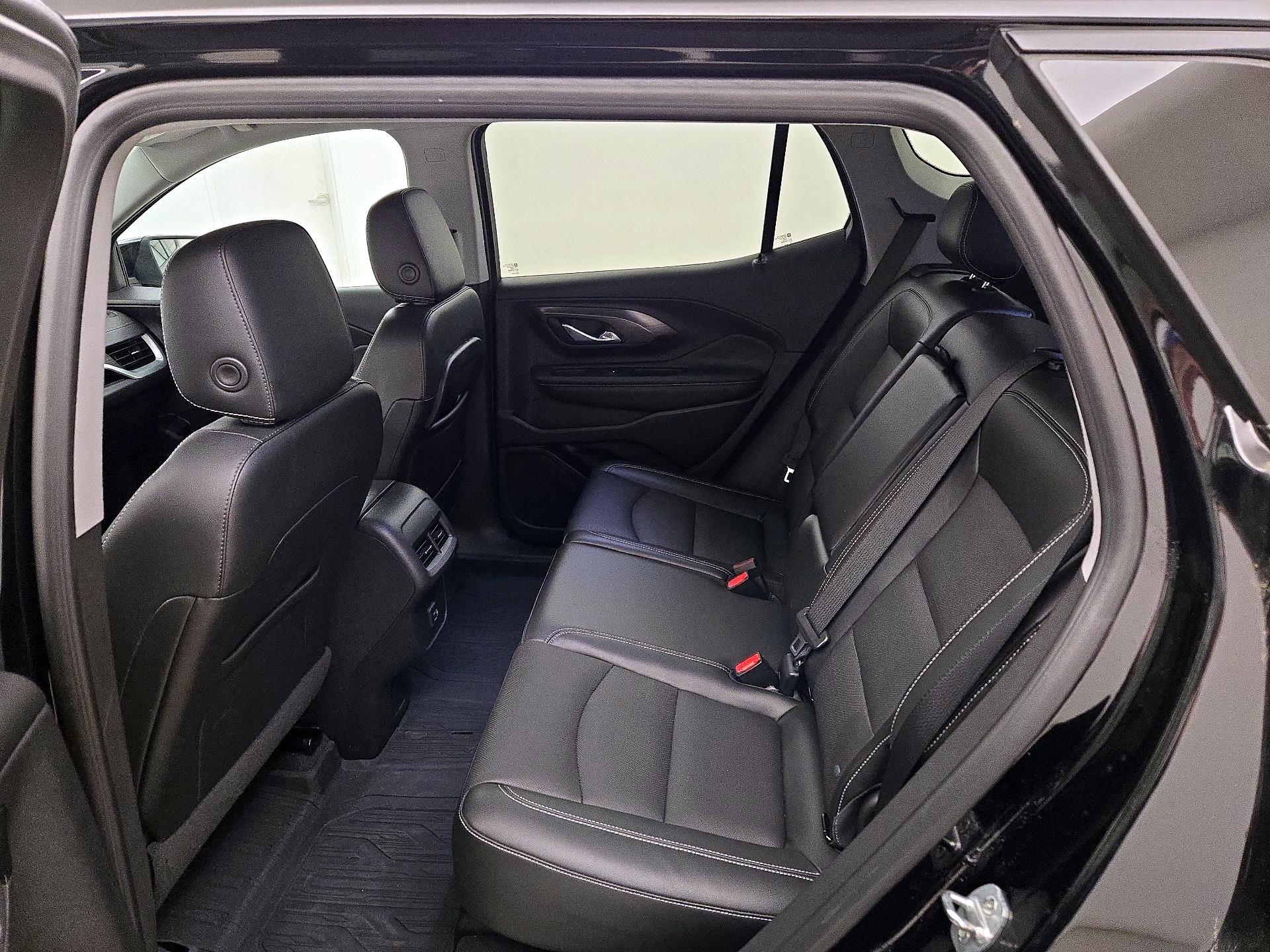 Thumbnail: 2022 GMC Terrain - 17