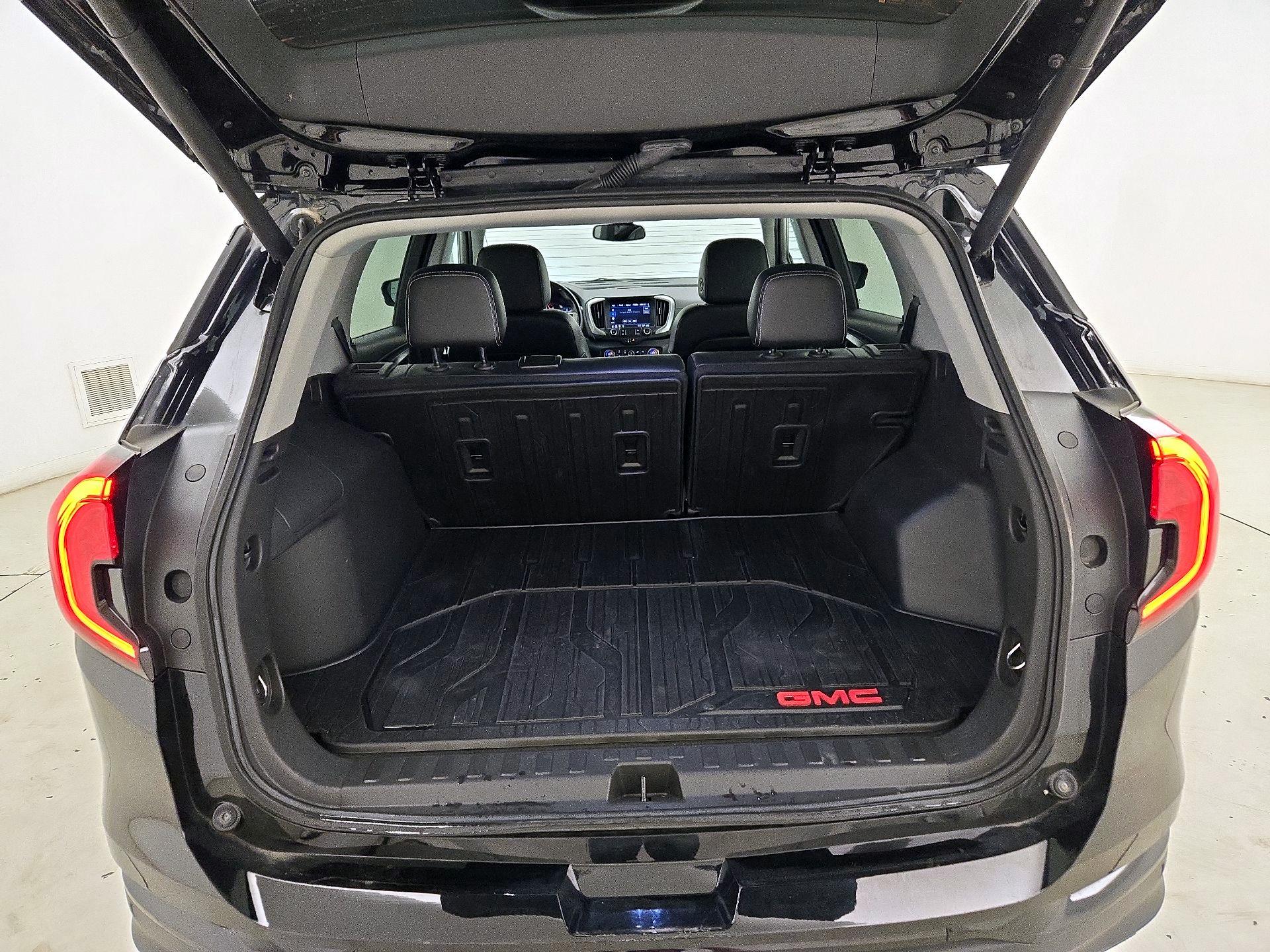 Thumbnail: 2022 GMC Terrain - 18