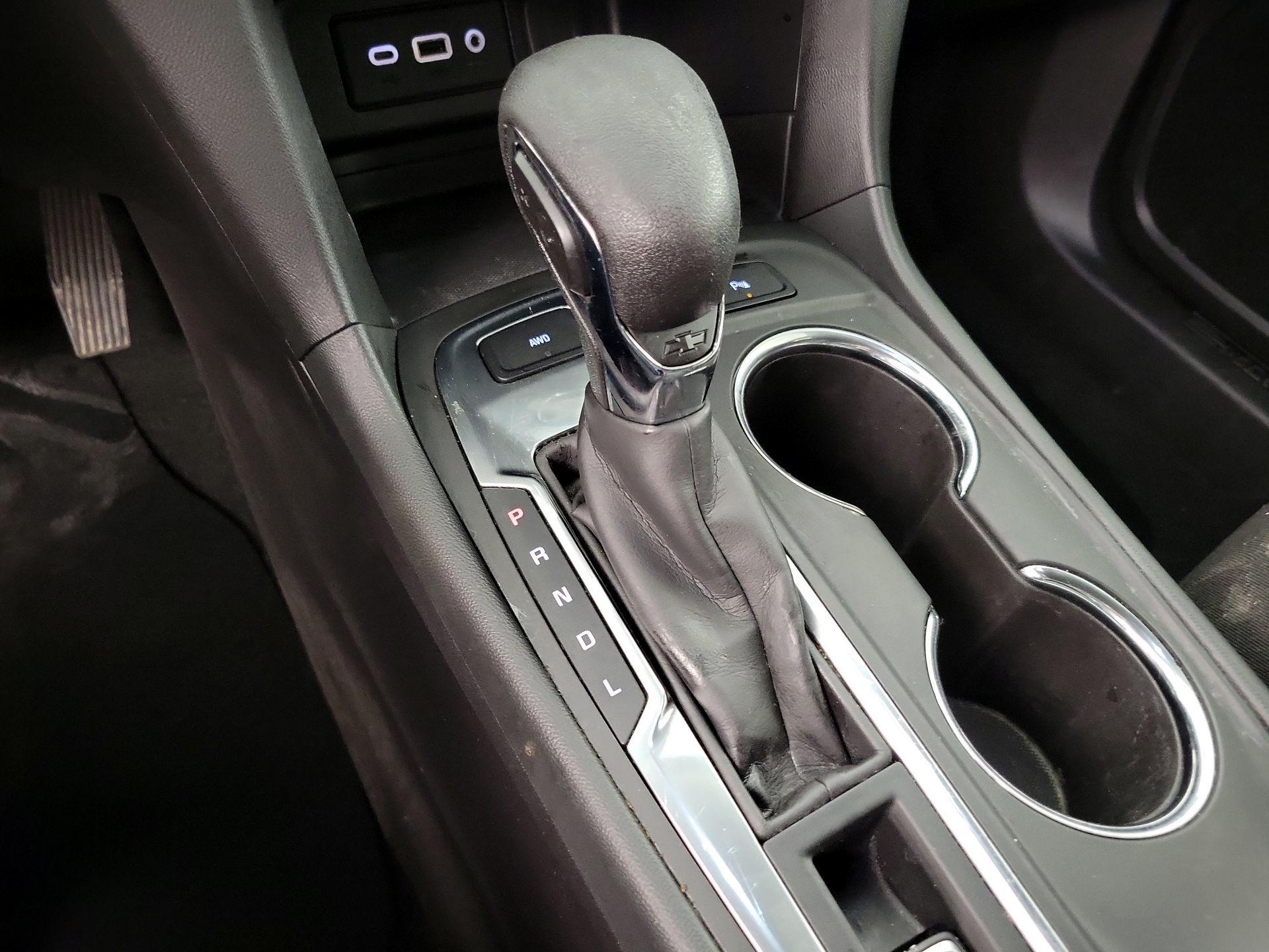Thumbnail: 2022 Chevrolet Equinox - 18