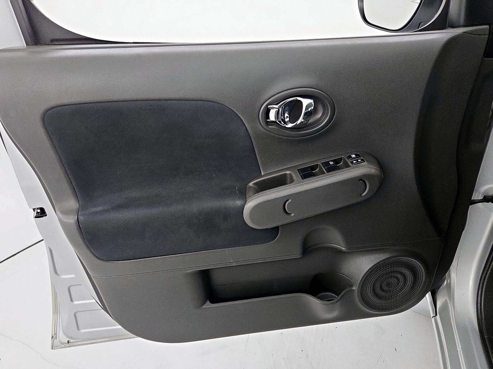 Thumbnail: 2014 Nissan Cube - 12