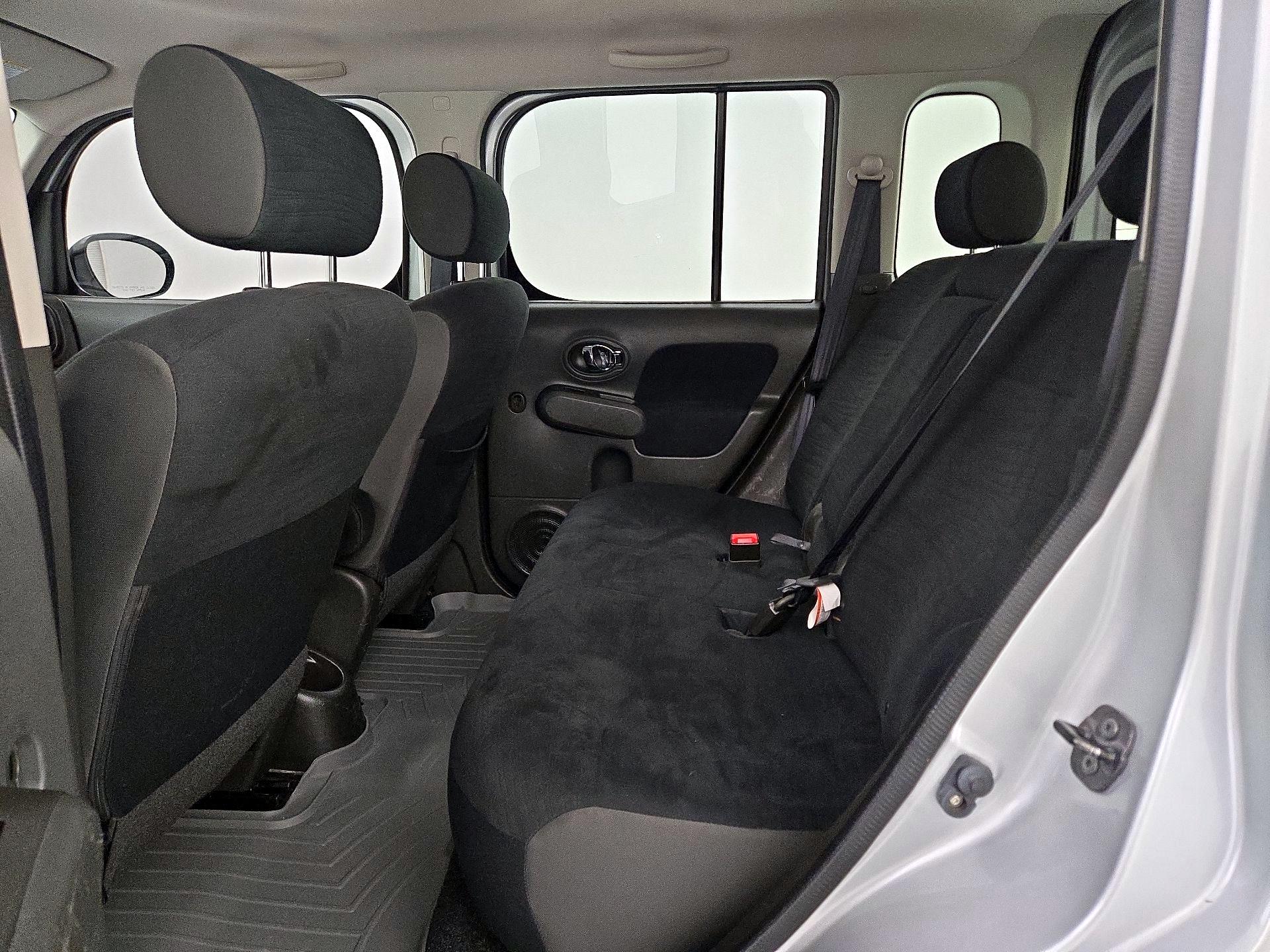 Thumbnail: 2014 Nissan Cube - 17