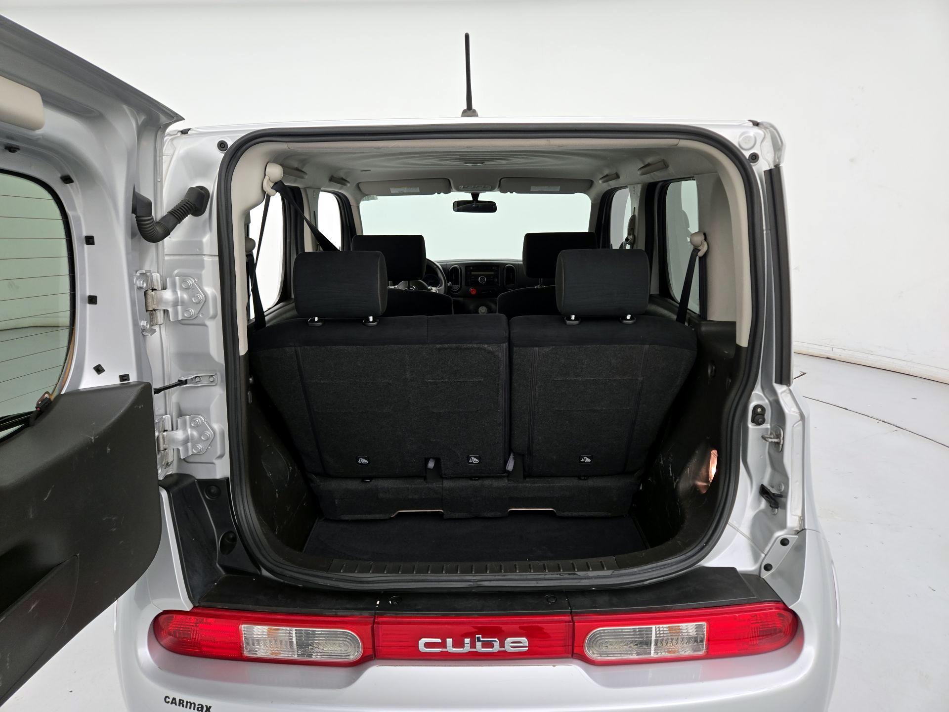 Thumbnail: 2014 Nissan Cube - 18