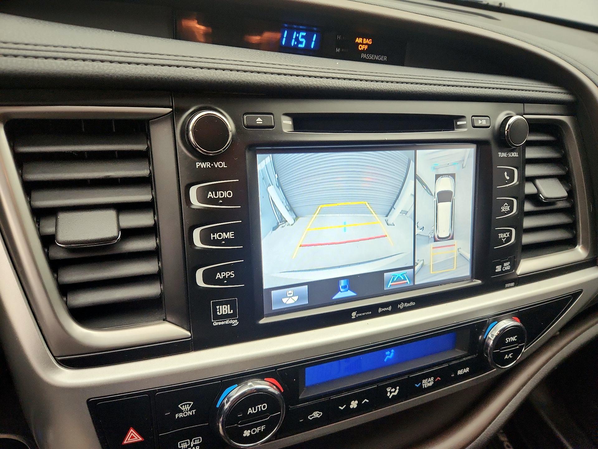 Thumbnail: 2017 Toyota Highlander - 15