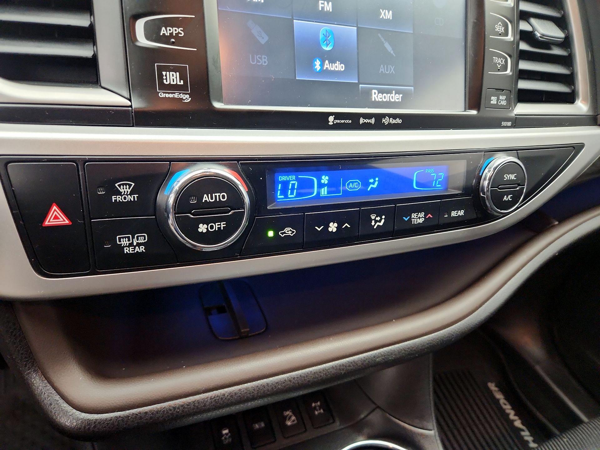 Thumbnail: 2017 Toyota Highlander - 17