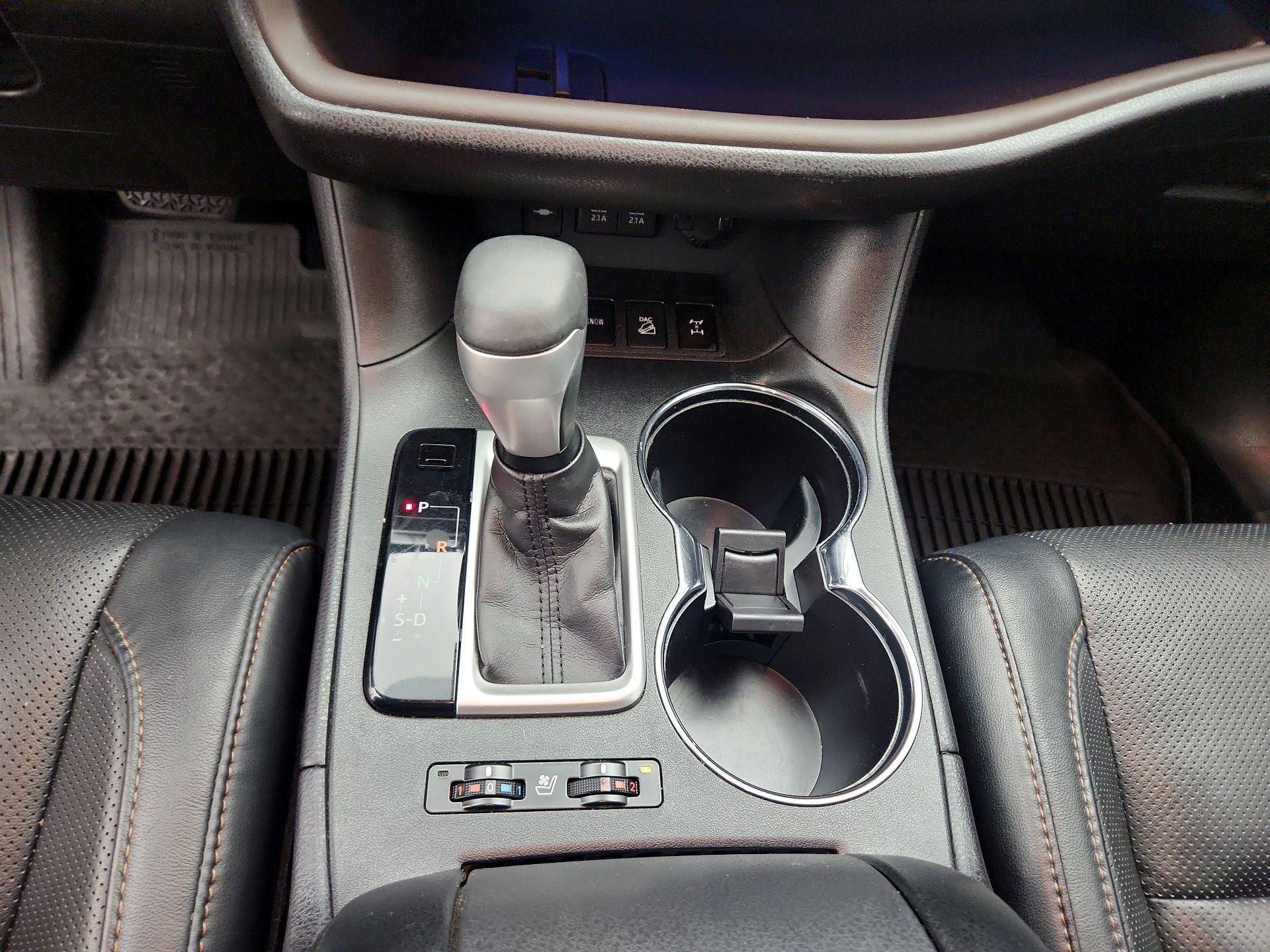 Thumbnail: 2017 Toyota Highlander - 18