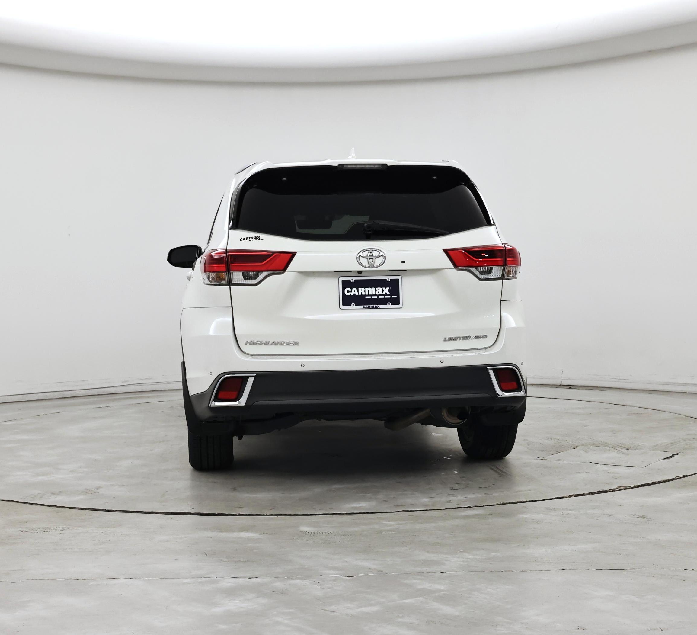 Thumbnail: 2017 Toyota Highlander - 6