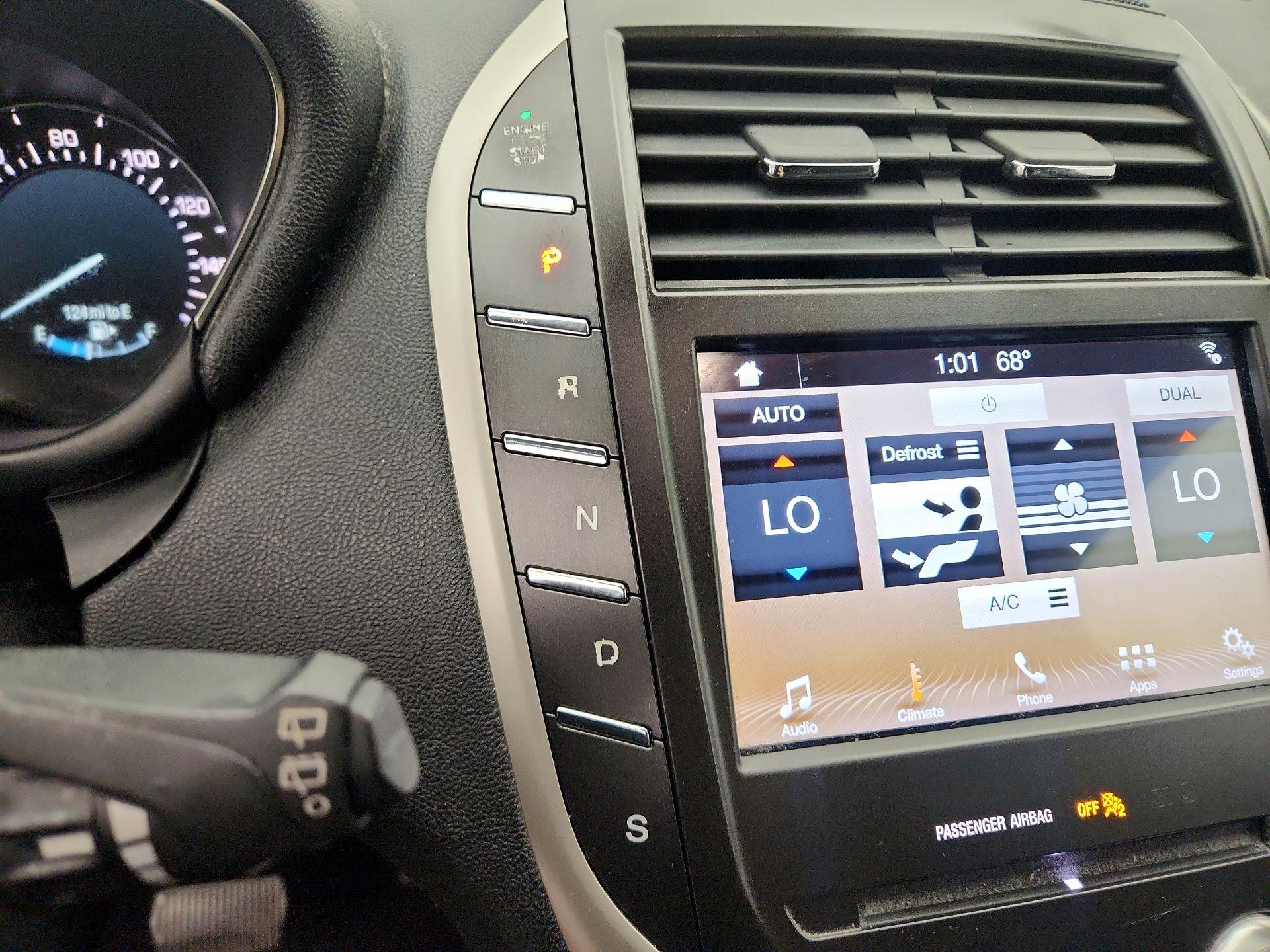 Thumbnail: 2017 Lincoln MKC - 17