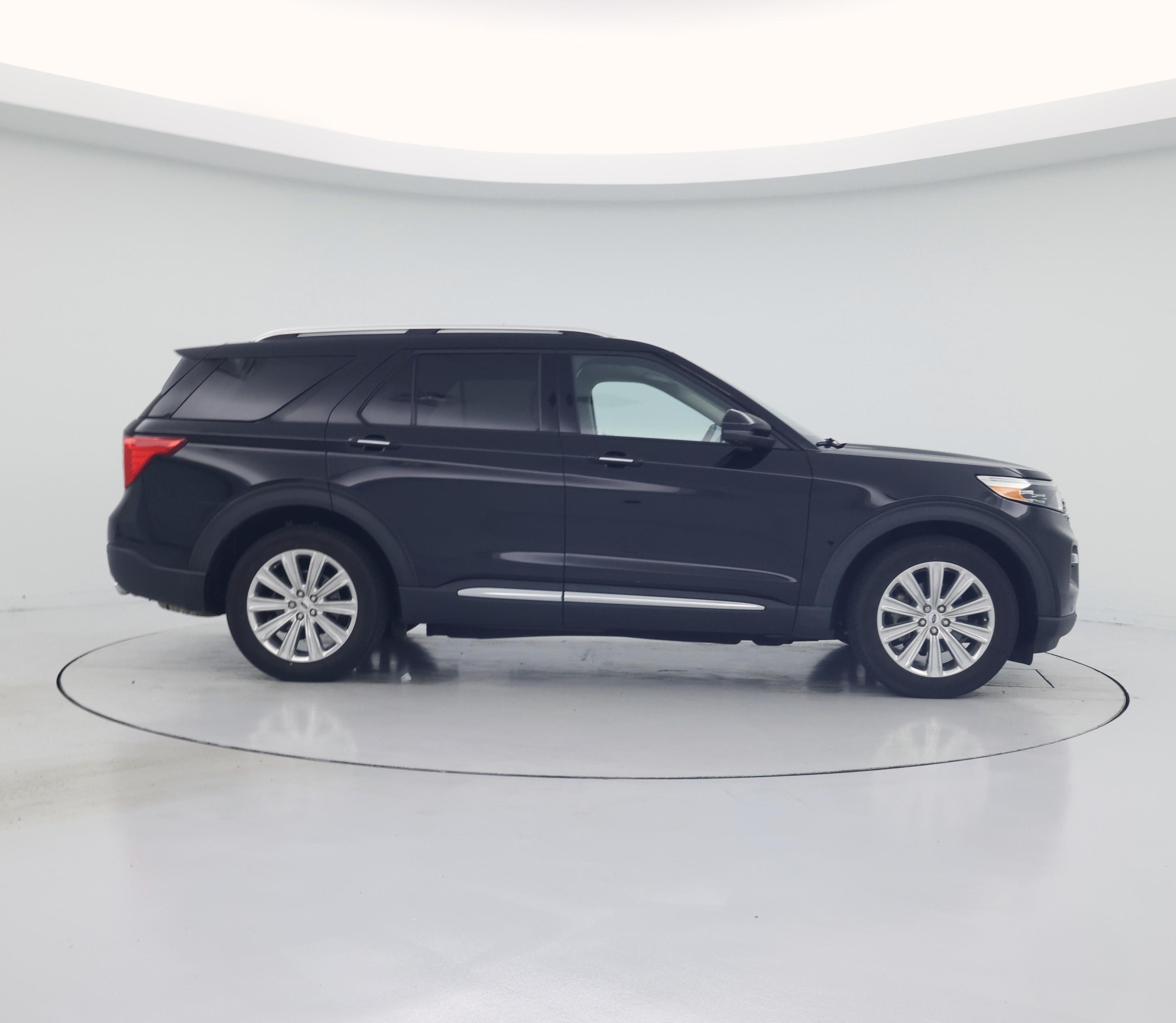 Thumbnail: 2021 Ford Explorer - 7