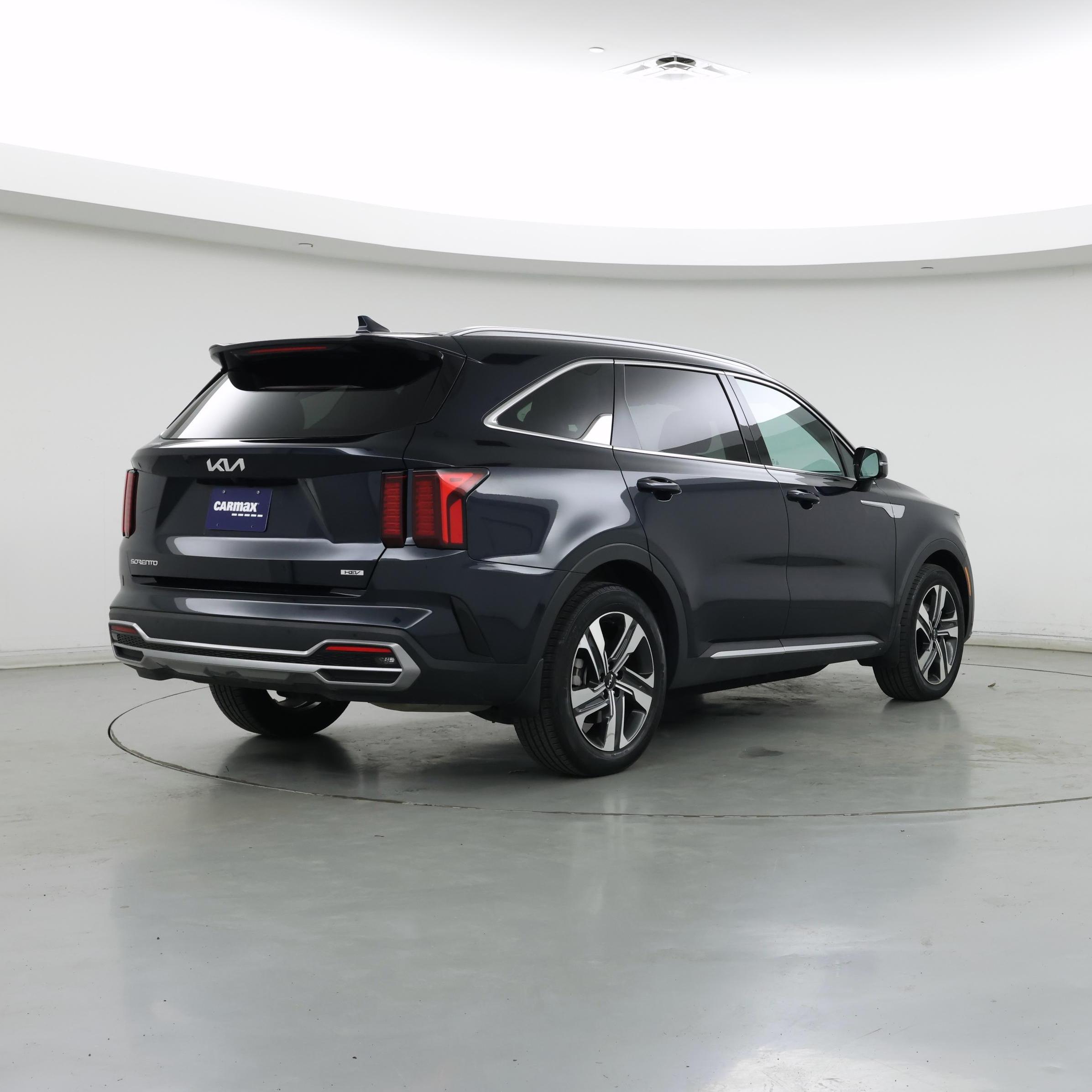 Thumbnail: 2023 Kia Sorento - 8