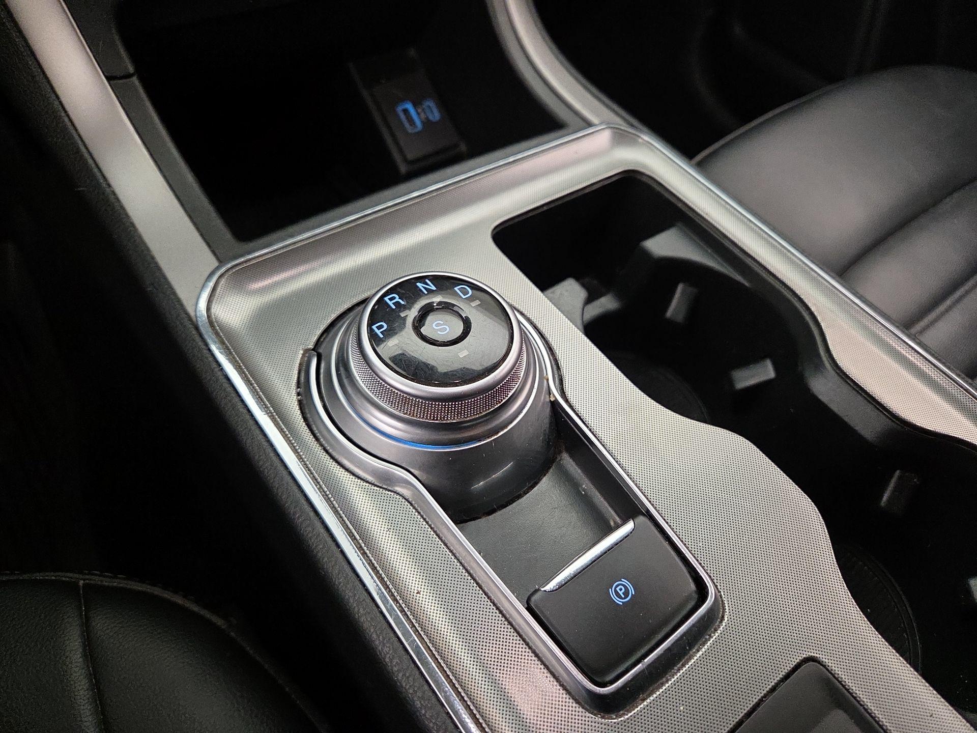 Thumbnail: 2022 Ford Edge - 17