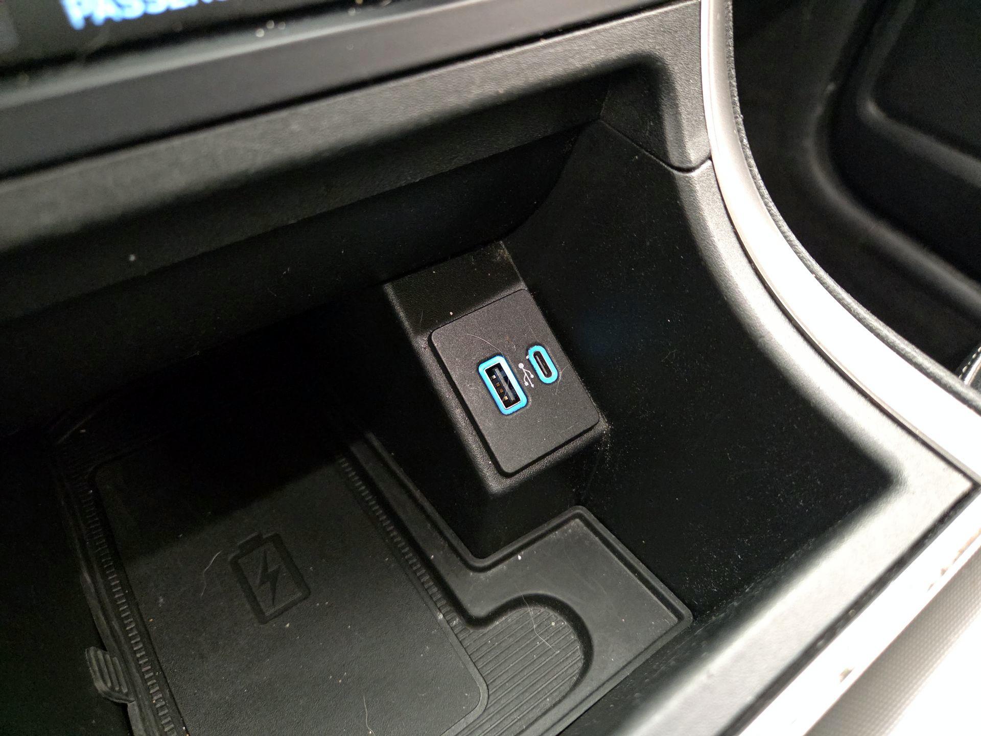 Thumbnail: 2022 Ford Edge - 18