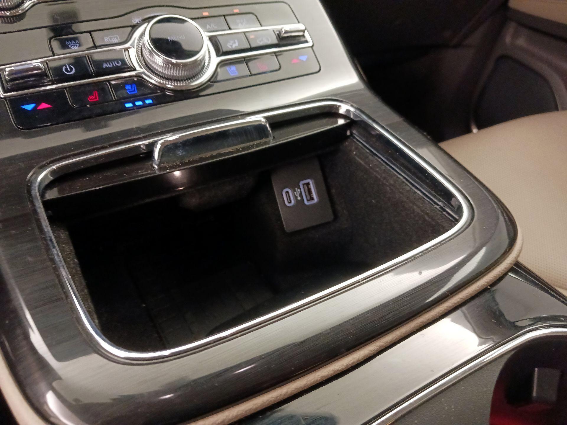 Thumbnail: 2023 Lincoln Nautilus - 19