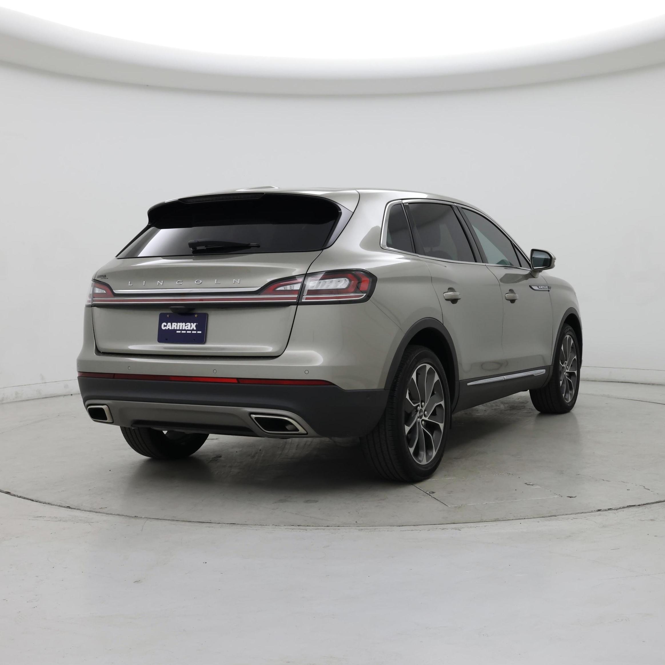 Thumbnail: 2023 Lincoln Nautilus - 8