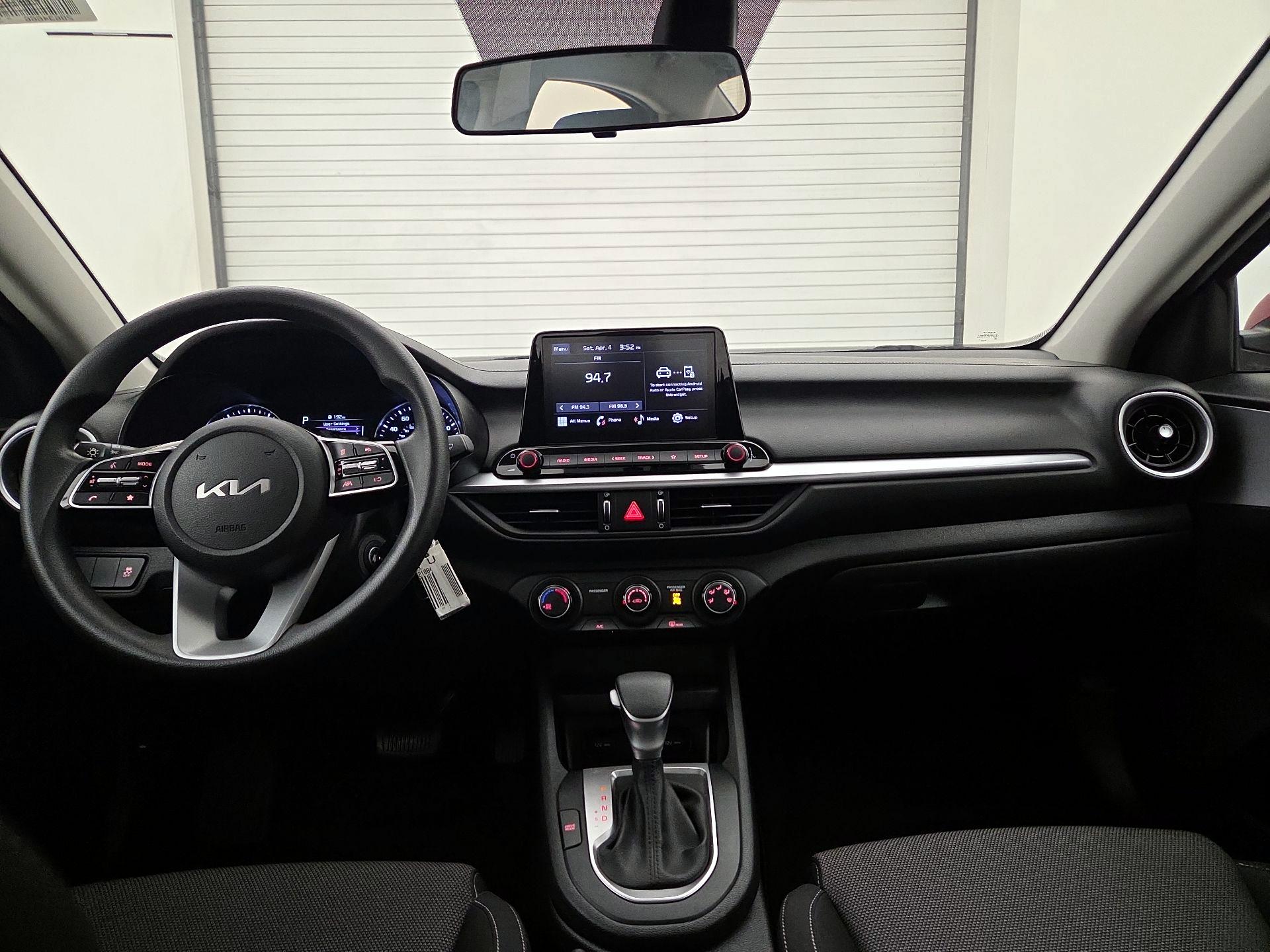 Thumbnail: 2023 Kia Forte - 9