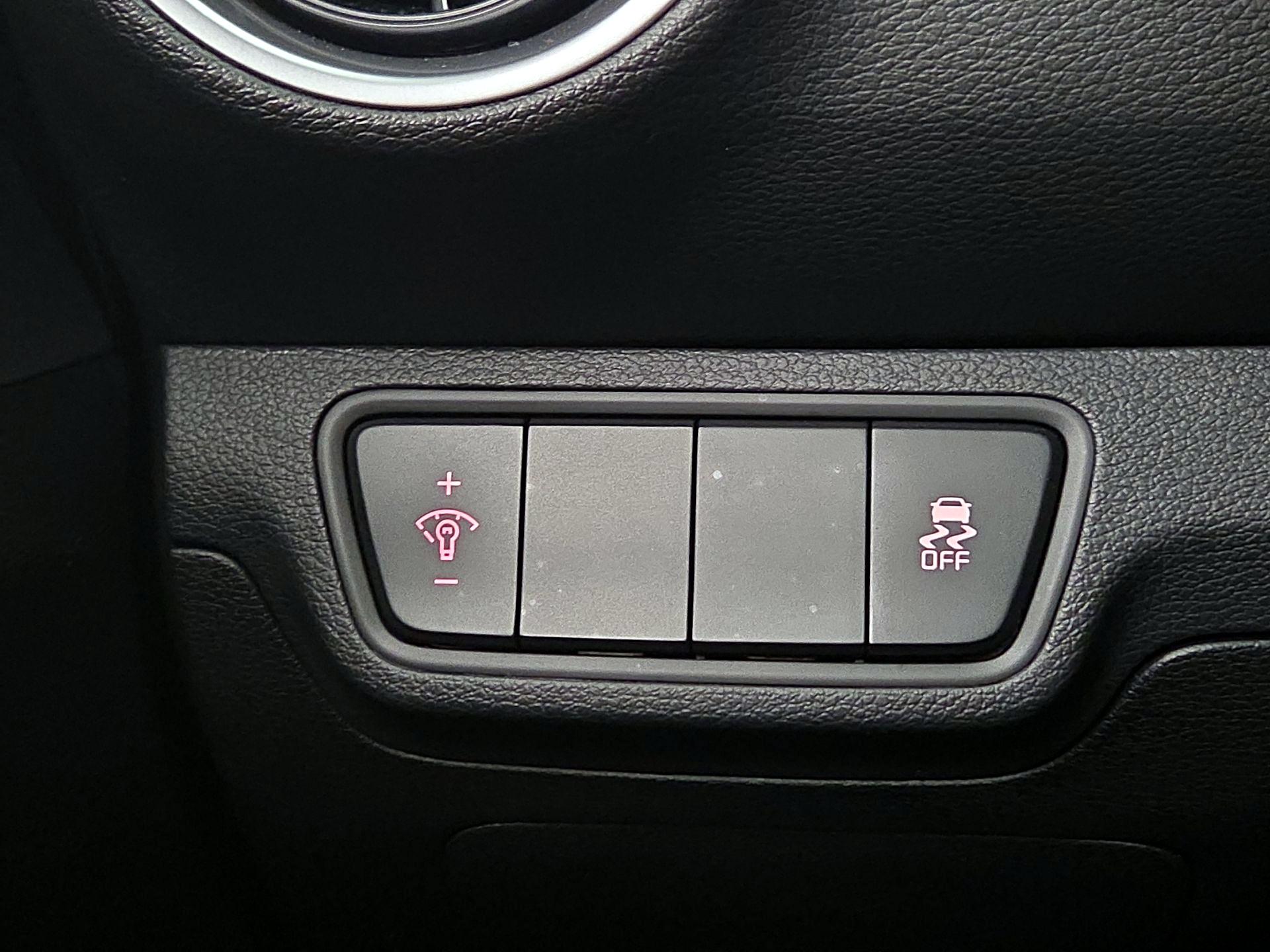 Thumbnail: 2023 Kia Forte - 13