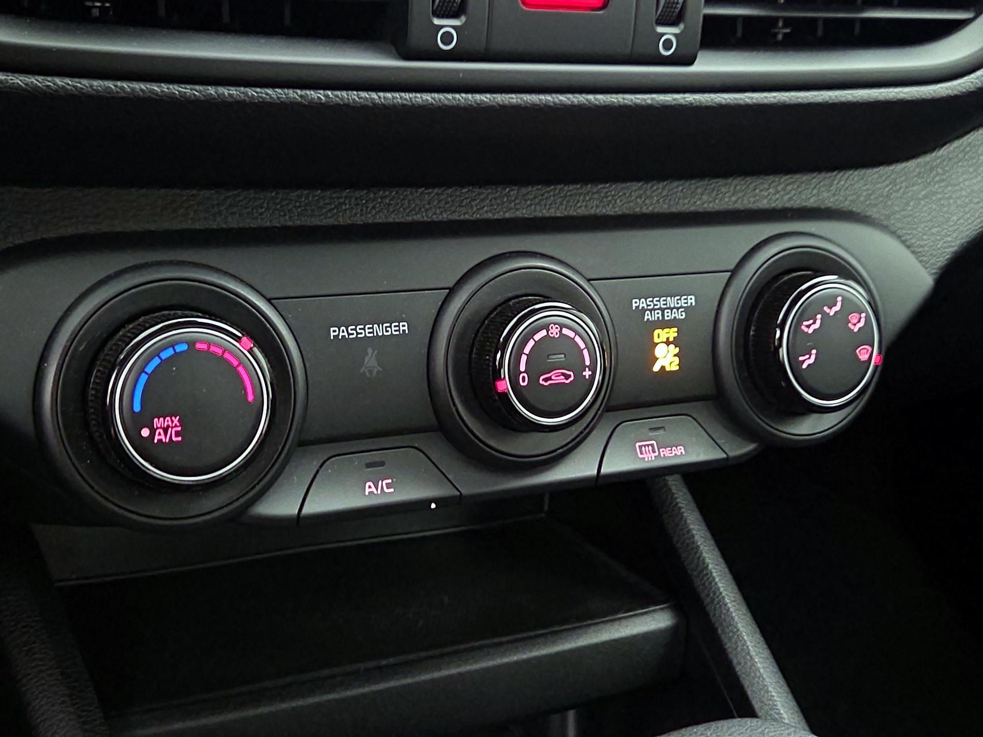 Thumbnail: 2023 Kia Forte - 16