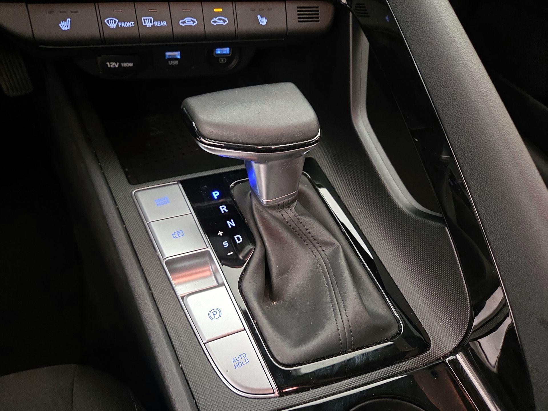 Thumbnail: 2023 Hyundai Elantra - 17