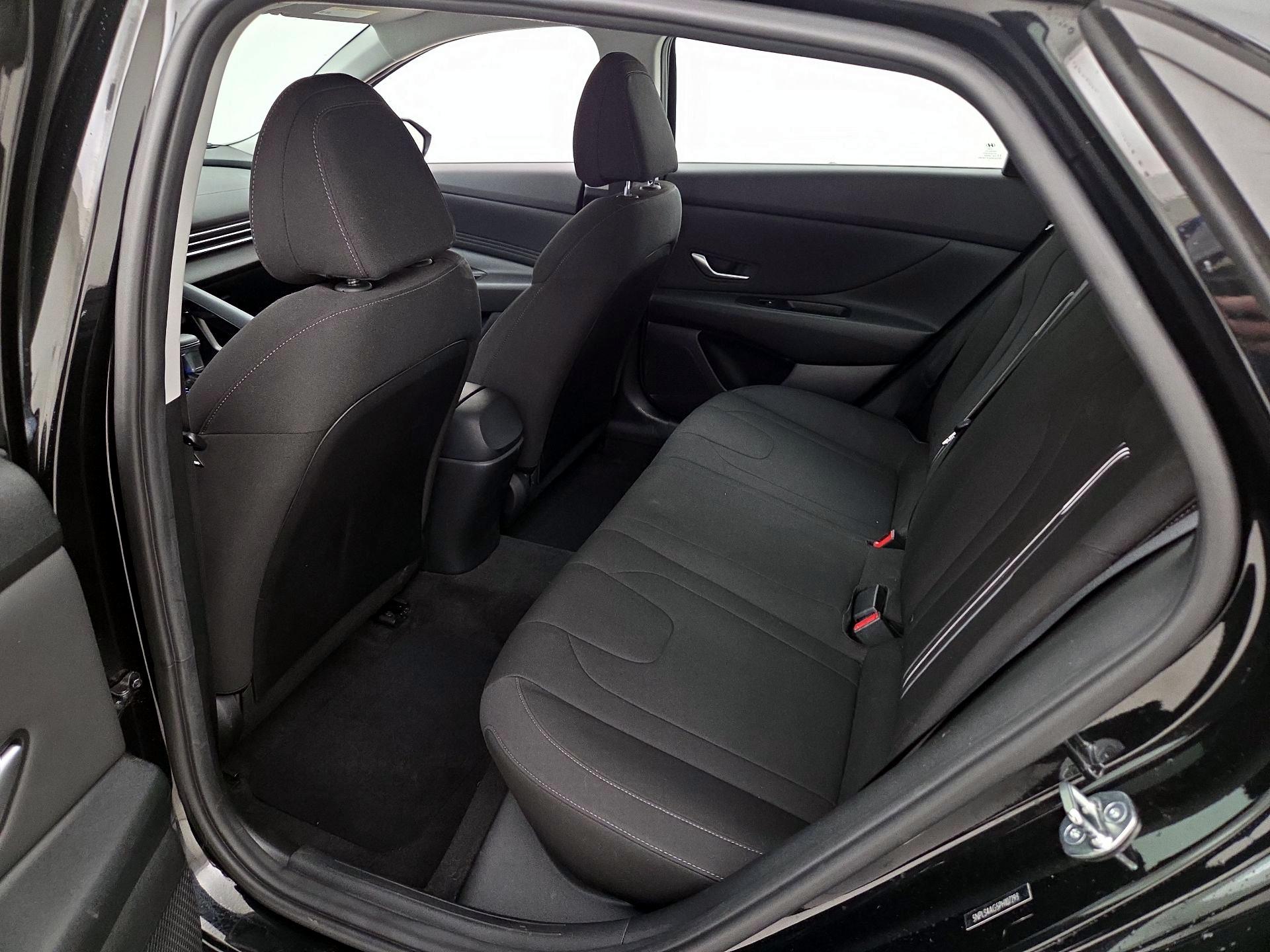 Thumbnail: 2023 Hyundai Elantra - 18