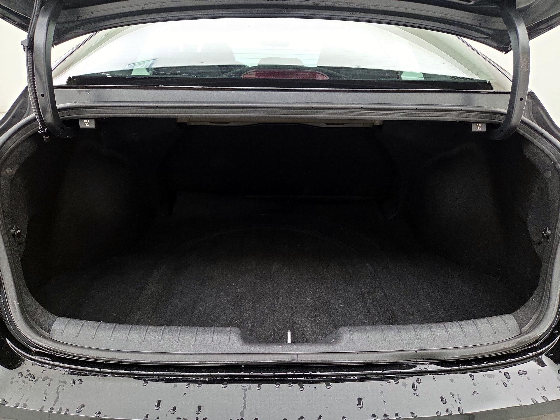 Thumbnail: 2023 Hyundai Elantra - 19