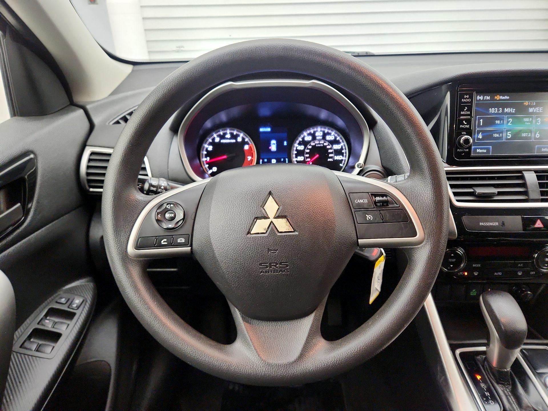 Thumbnail: 2020 Mitsubishi Eclipse Cross - 10