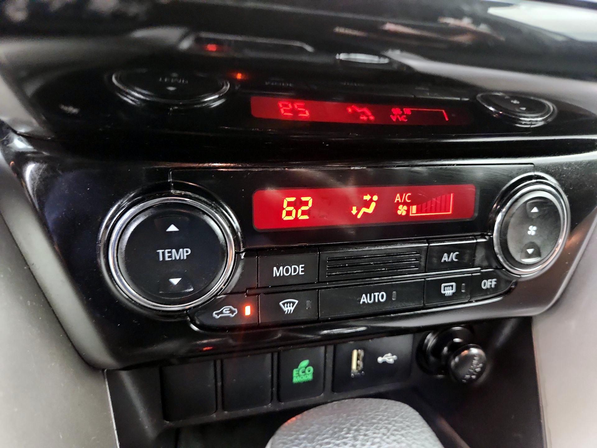 Thumbnail: 2020 Mitsubishi Eclipse Cross - 16