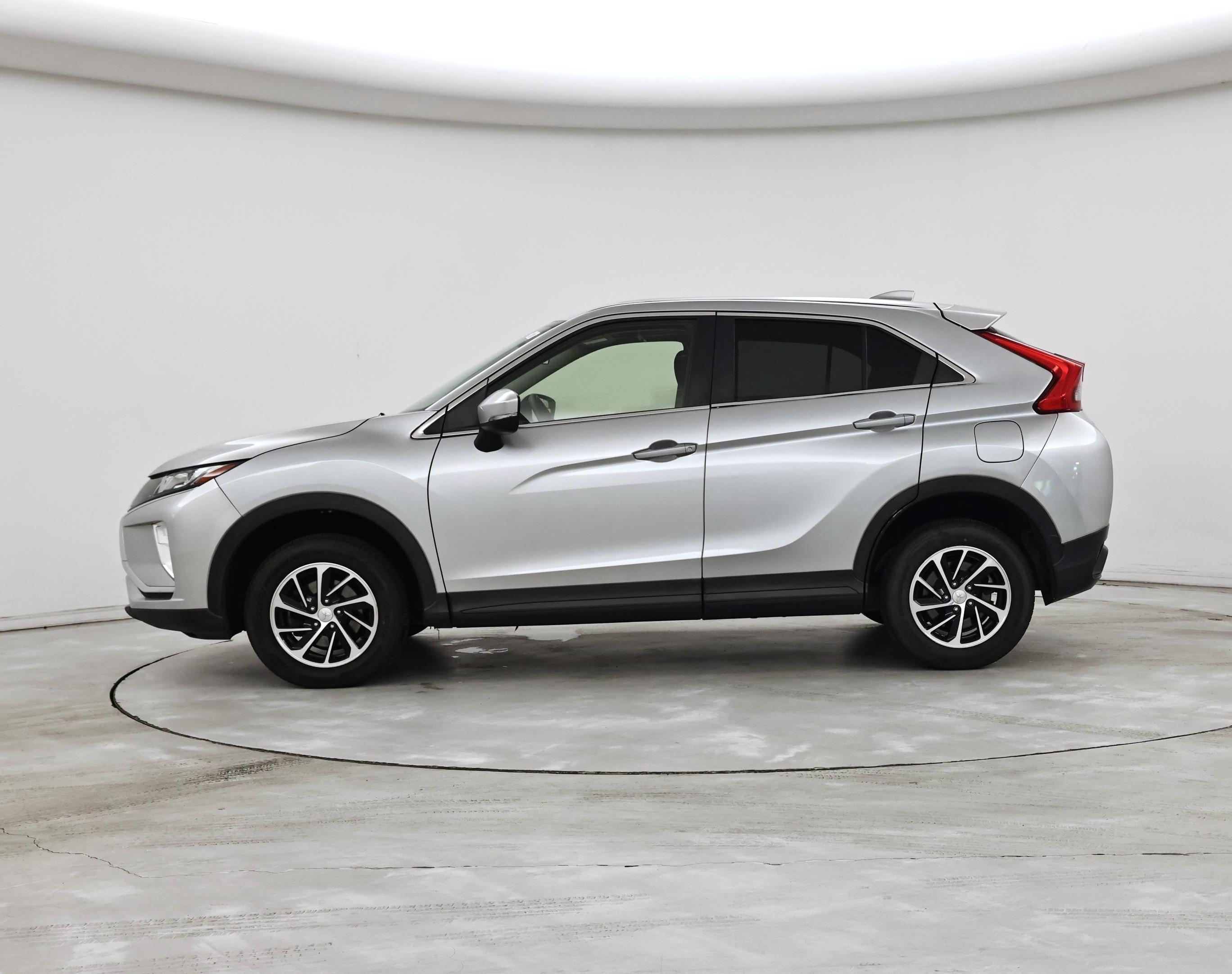 Thumbnail: 2020 Mitsubishi Eclipse Cross - 3