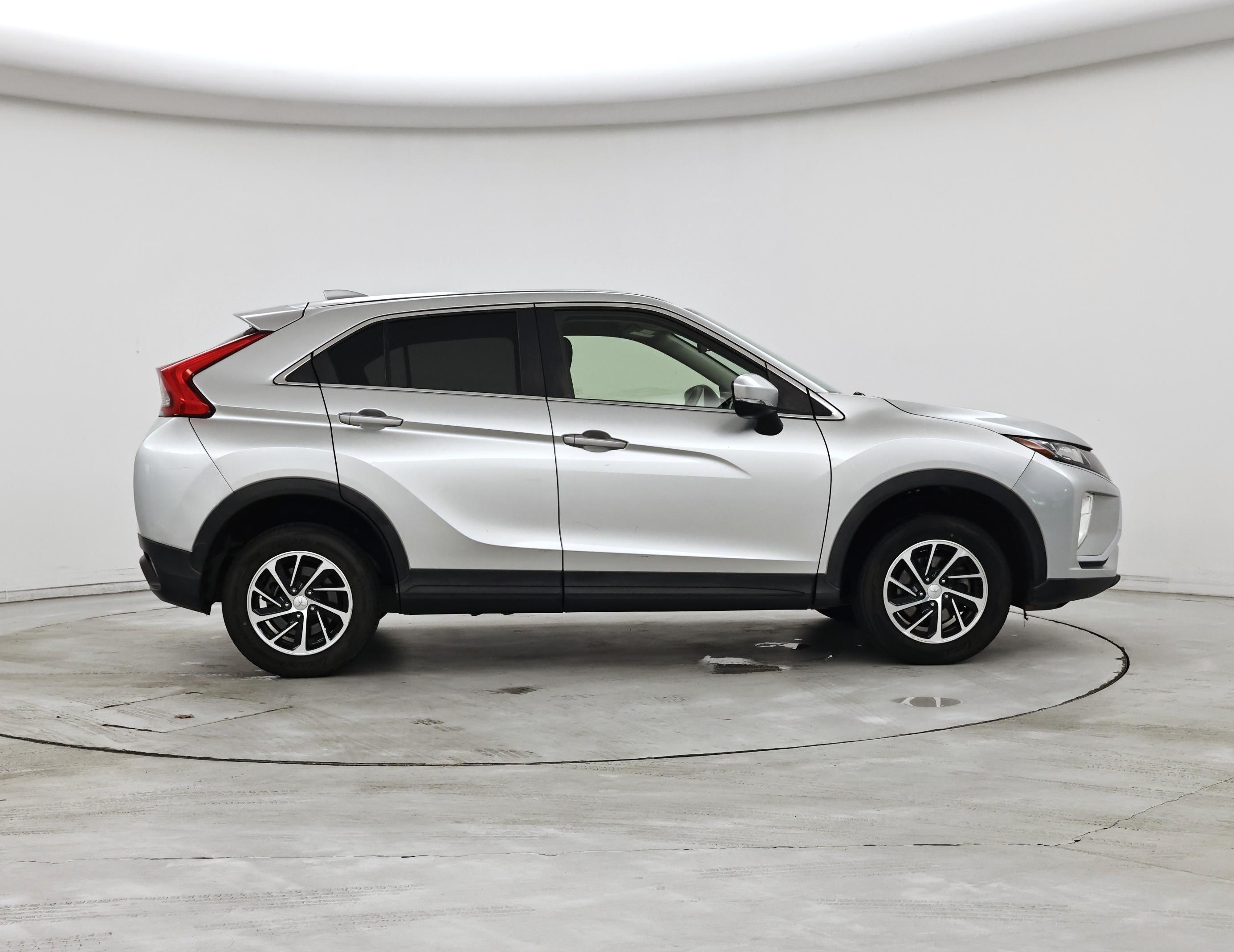 Thumbnail: 2020 Mitsubishi Eclipse Cross - 7